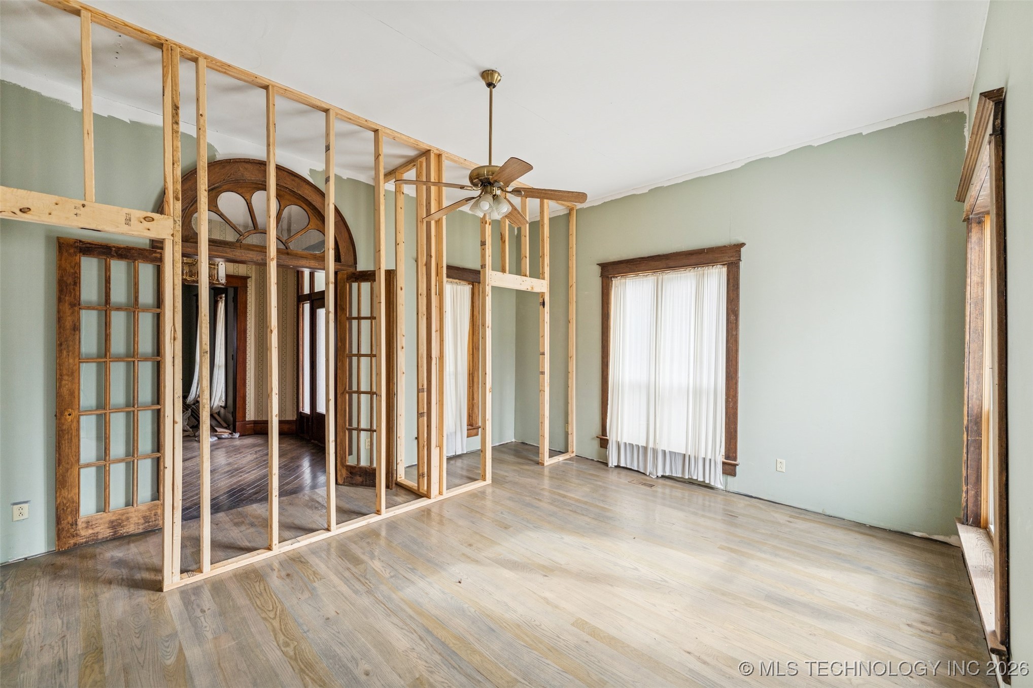 303 N Smith Property Photo 15