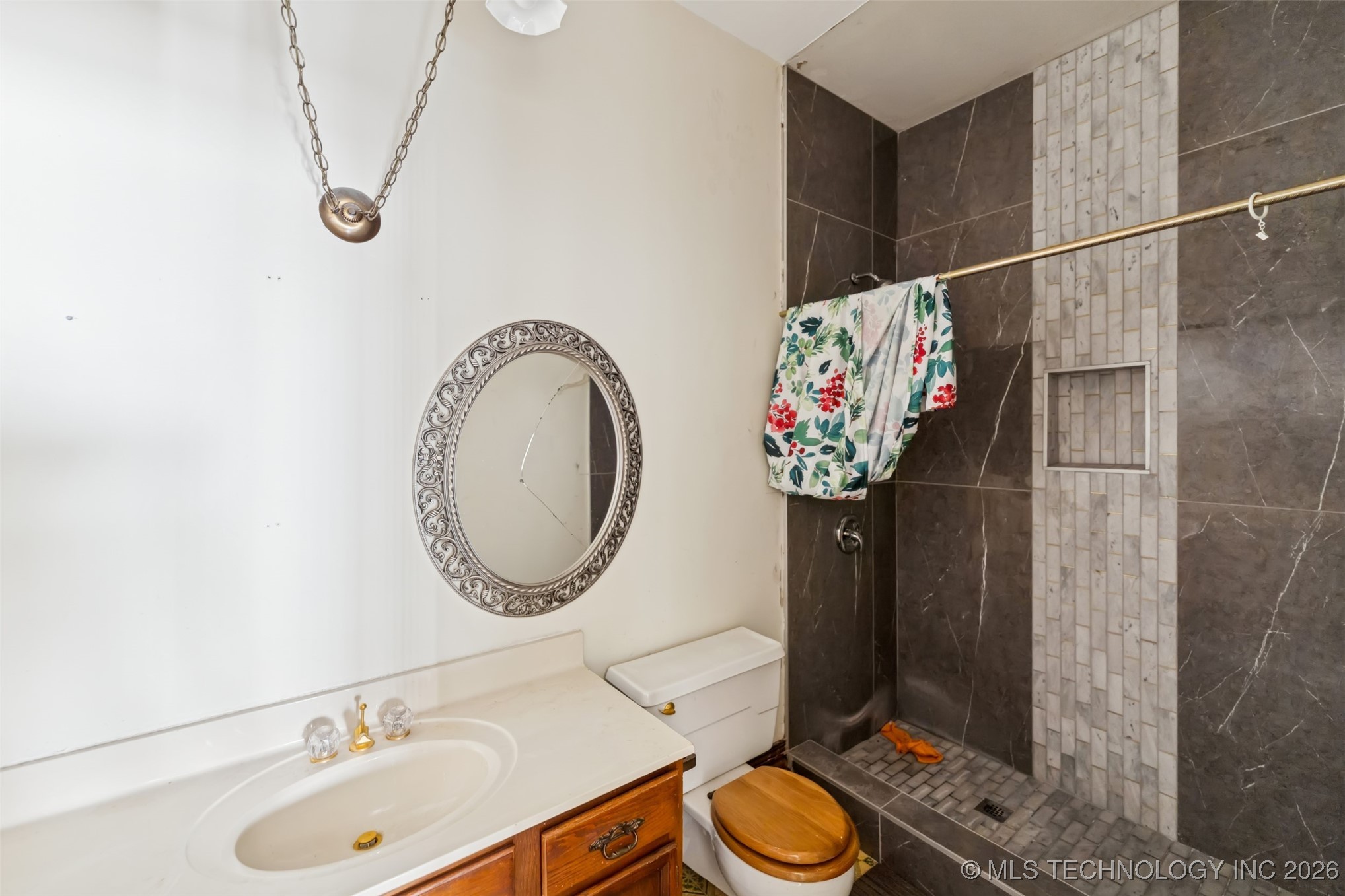 303 N Smith Property Photo 24