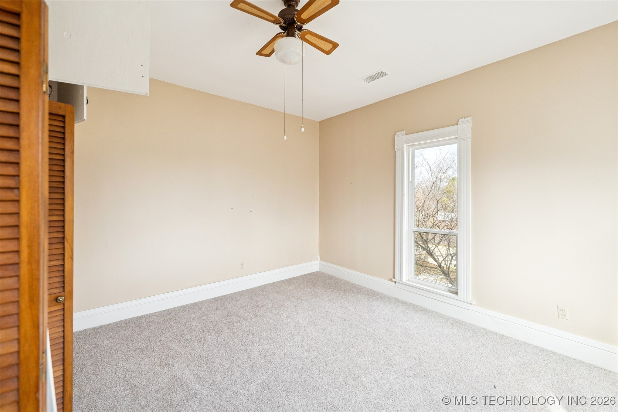 303 N Smith Property Photo 26