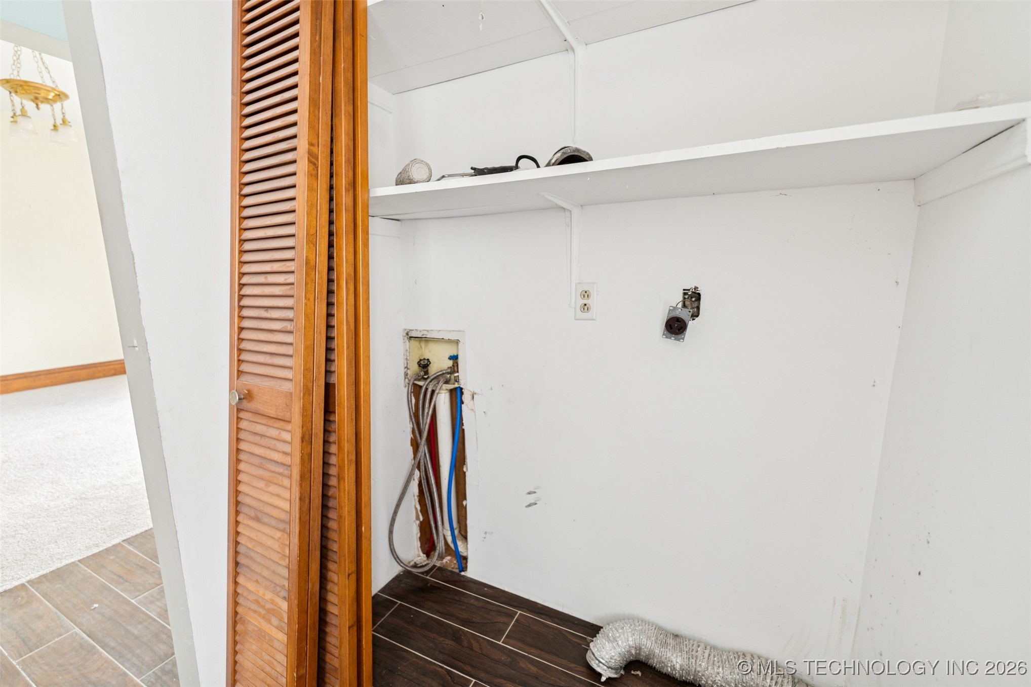 303 N Smith Property Photo 36