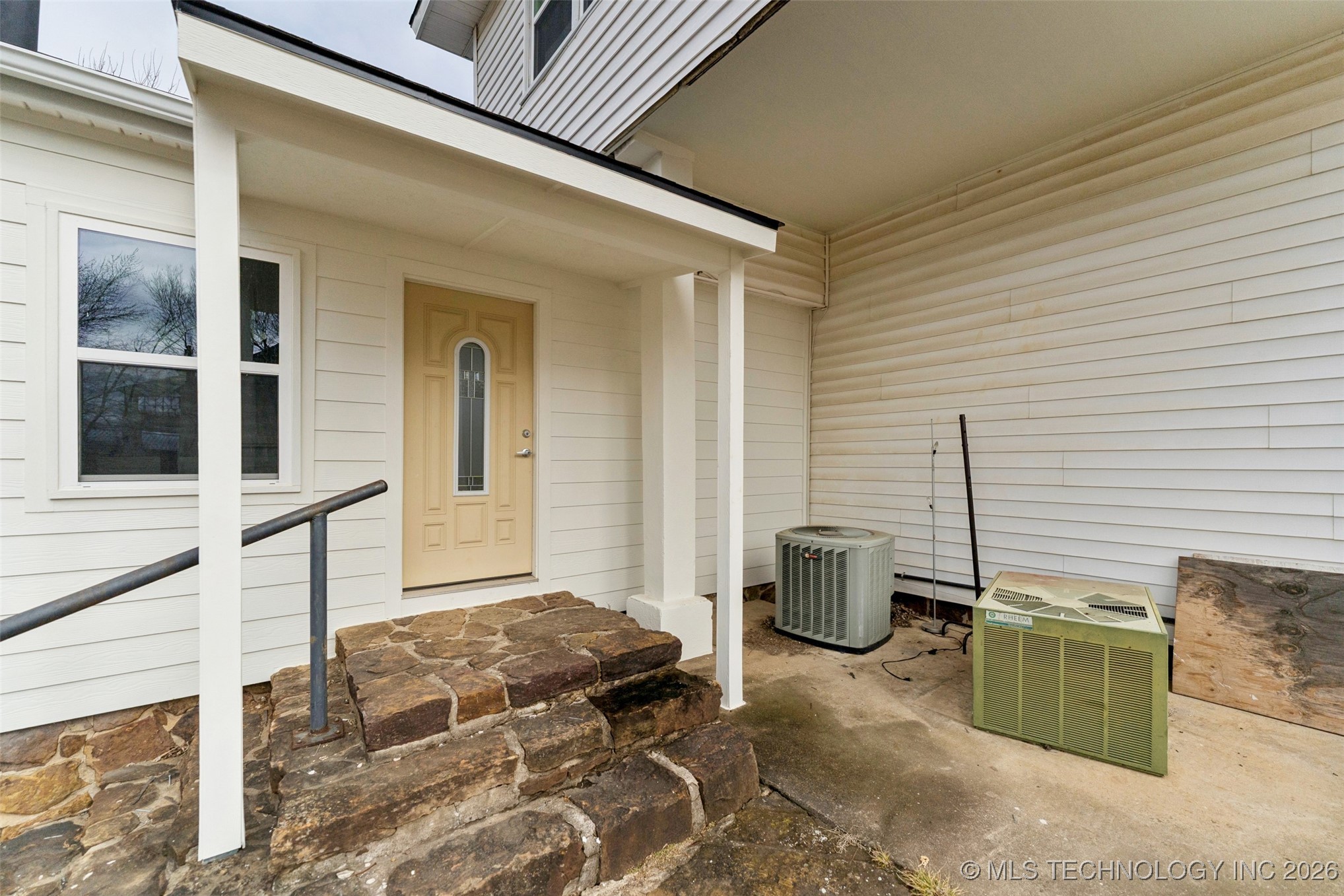 303 N Smith Property Photo 42