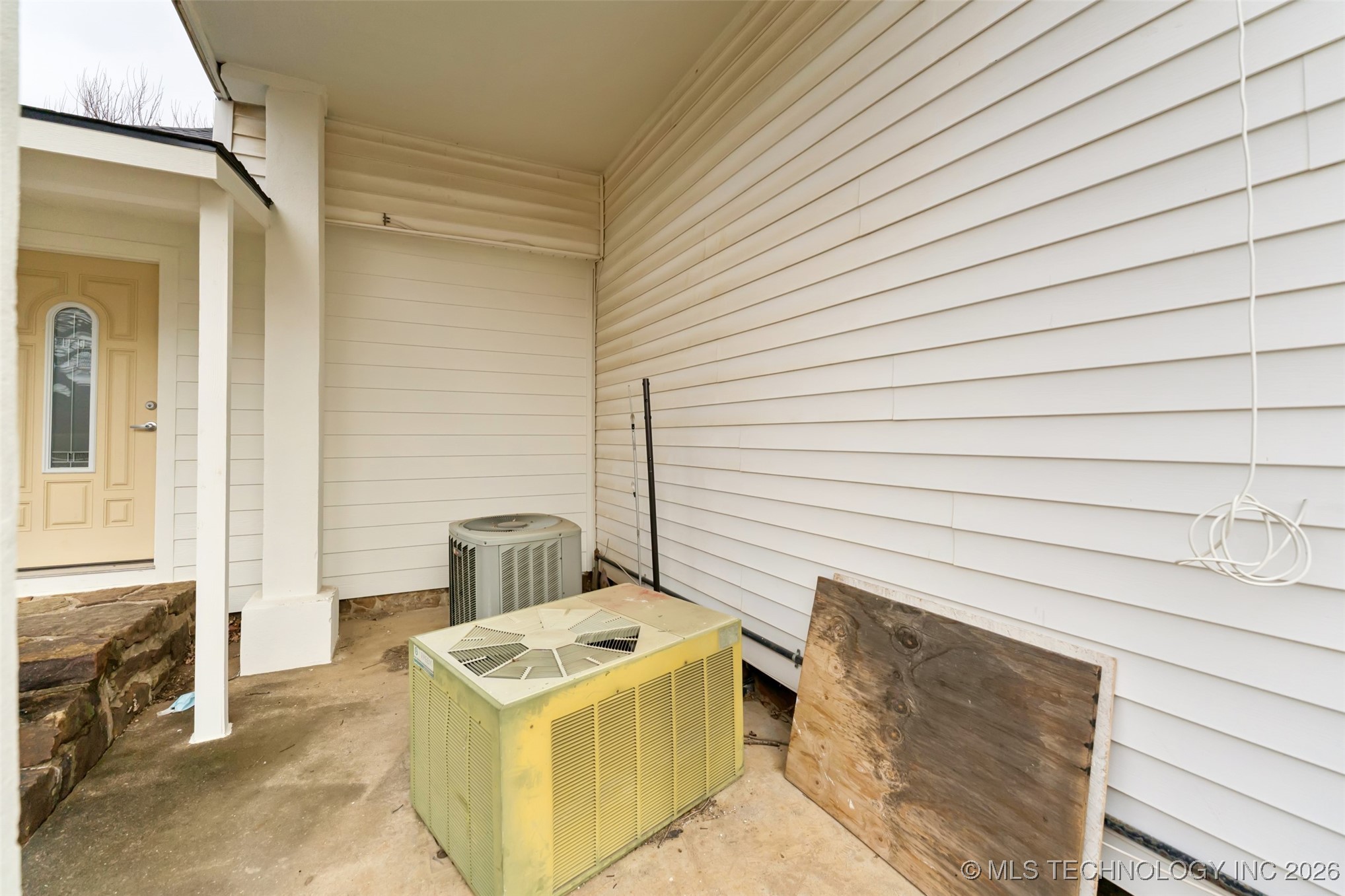 303 N Smith Property Photo 43