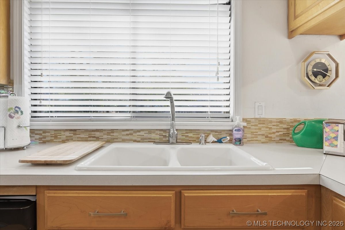 10137 S Marion Avenue Property Photo 14