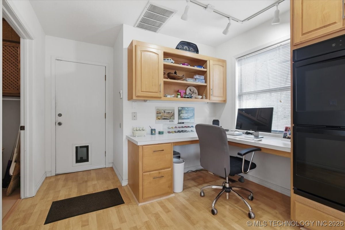 10137 S Marion Avenue Property Photo 15