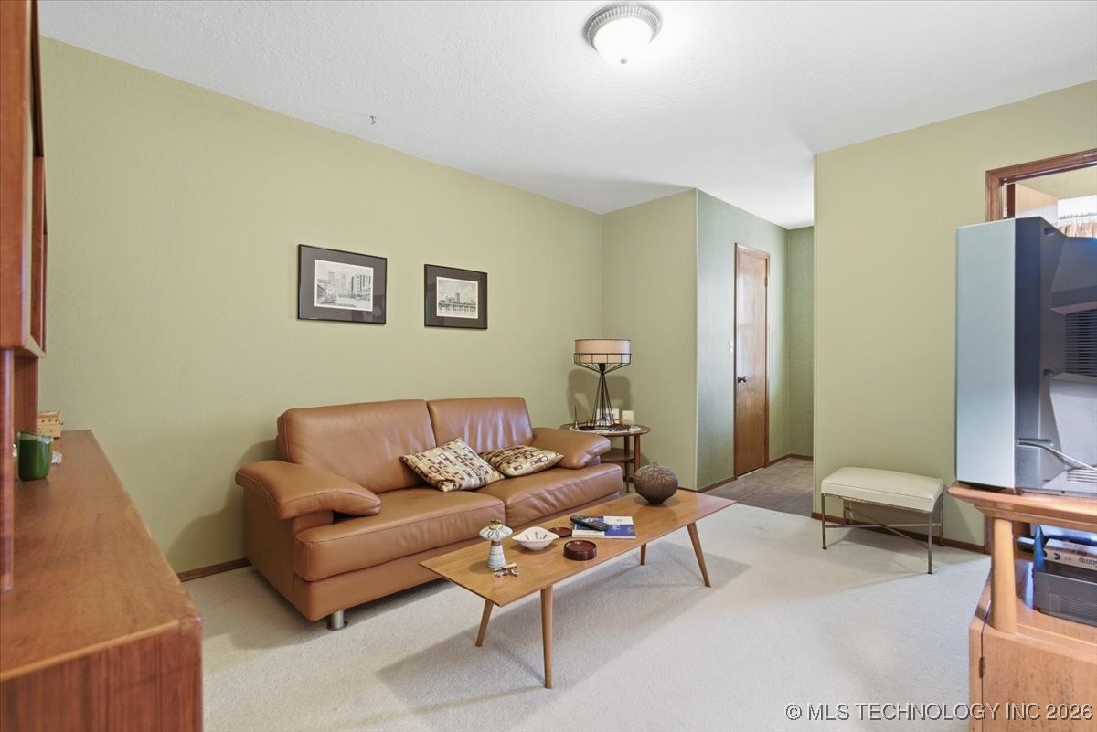 10137 S Marion Avenue Property Photo 28