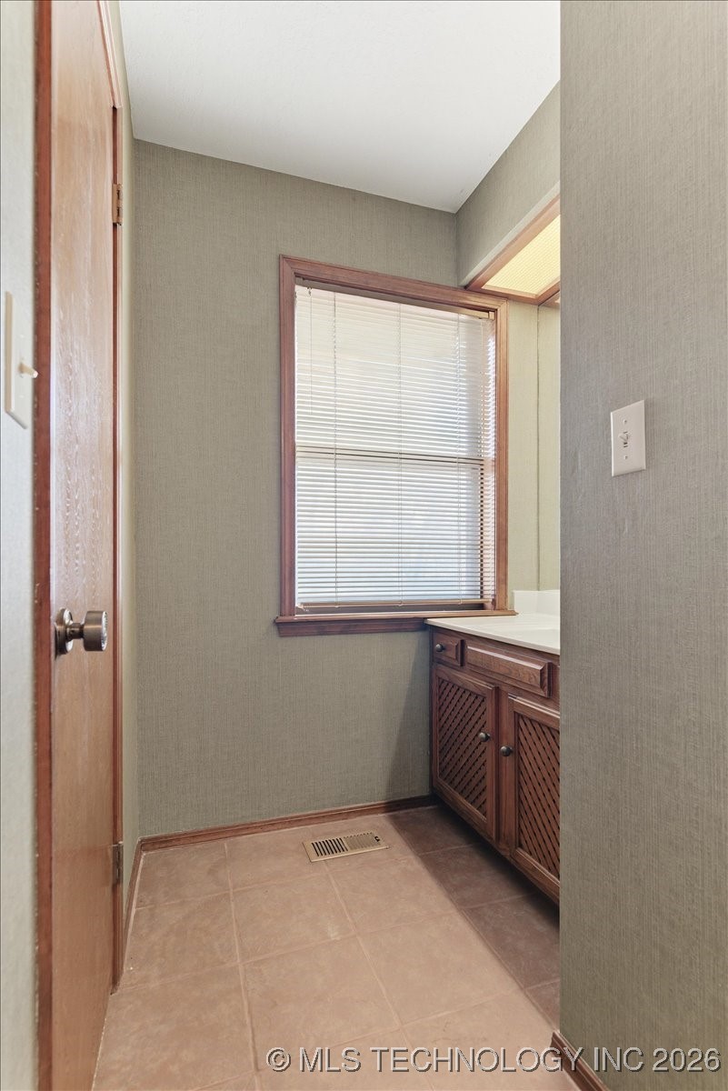 10137 S Marion Avenue Property Photo 30