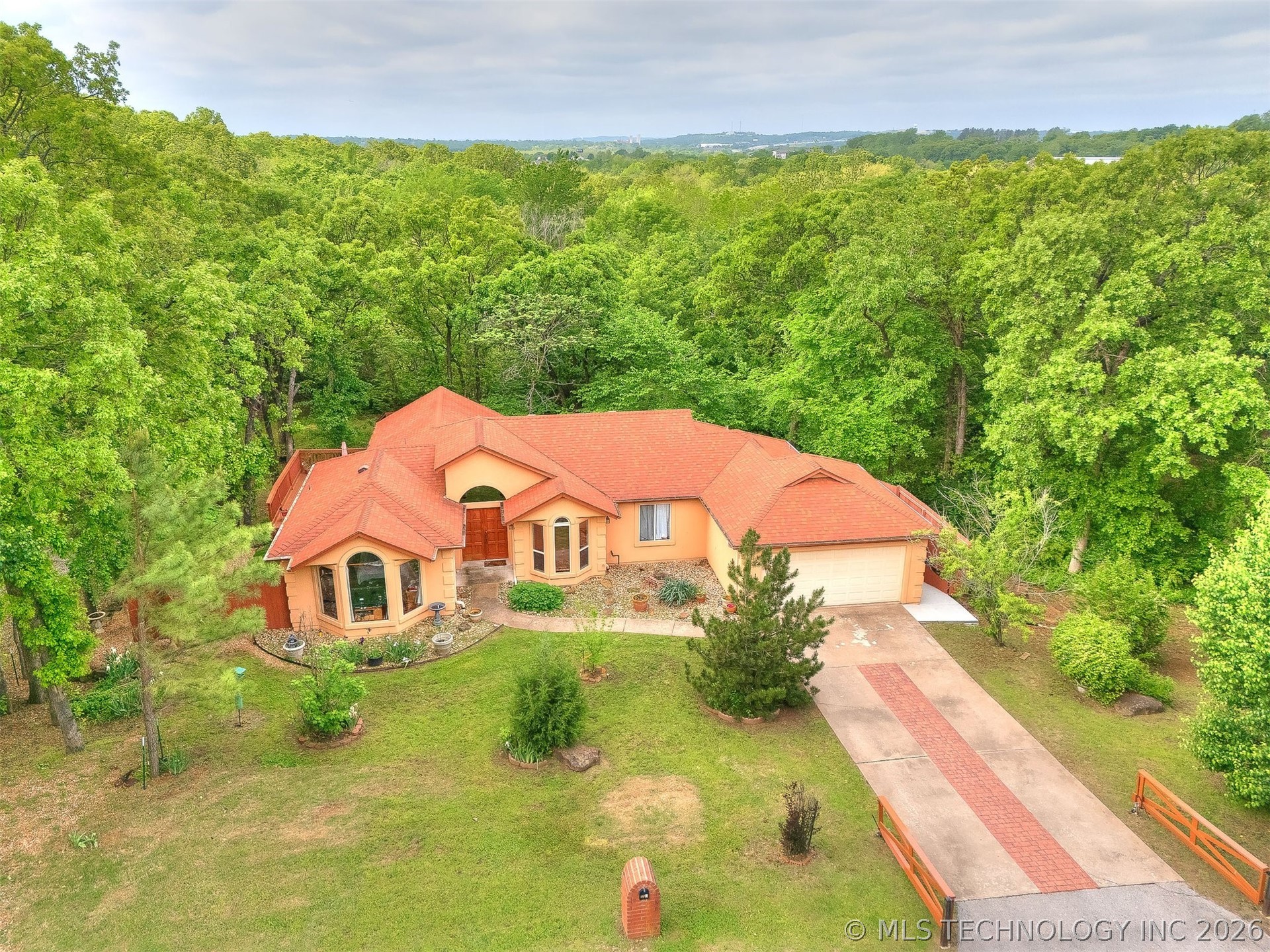 8714 Westway Road Property Photo 1