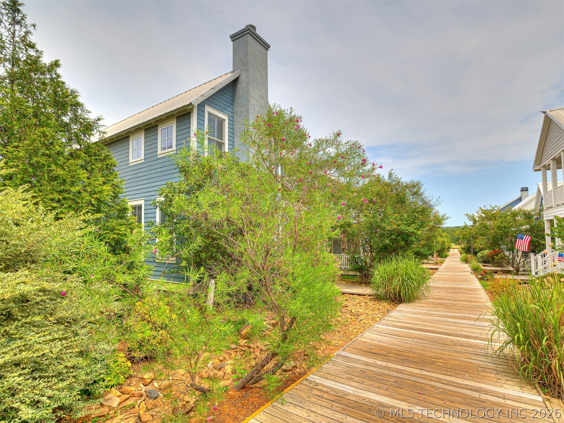 39 Boardwalk Street Property Photo 6