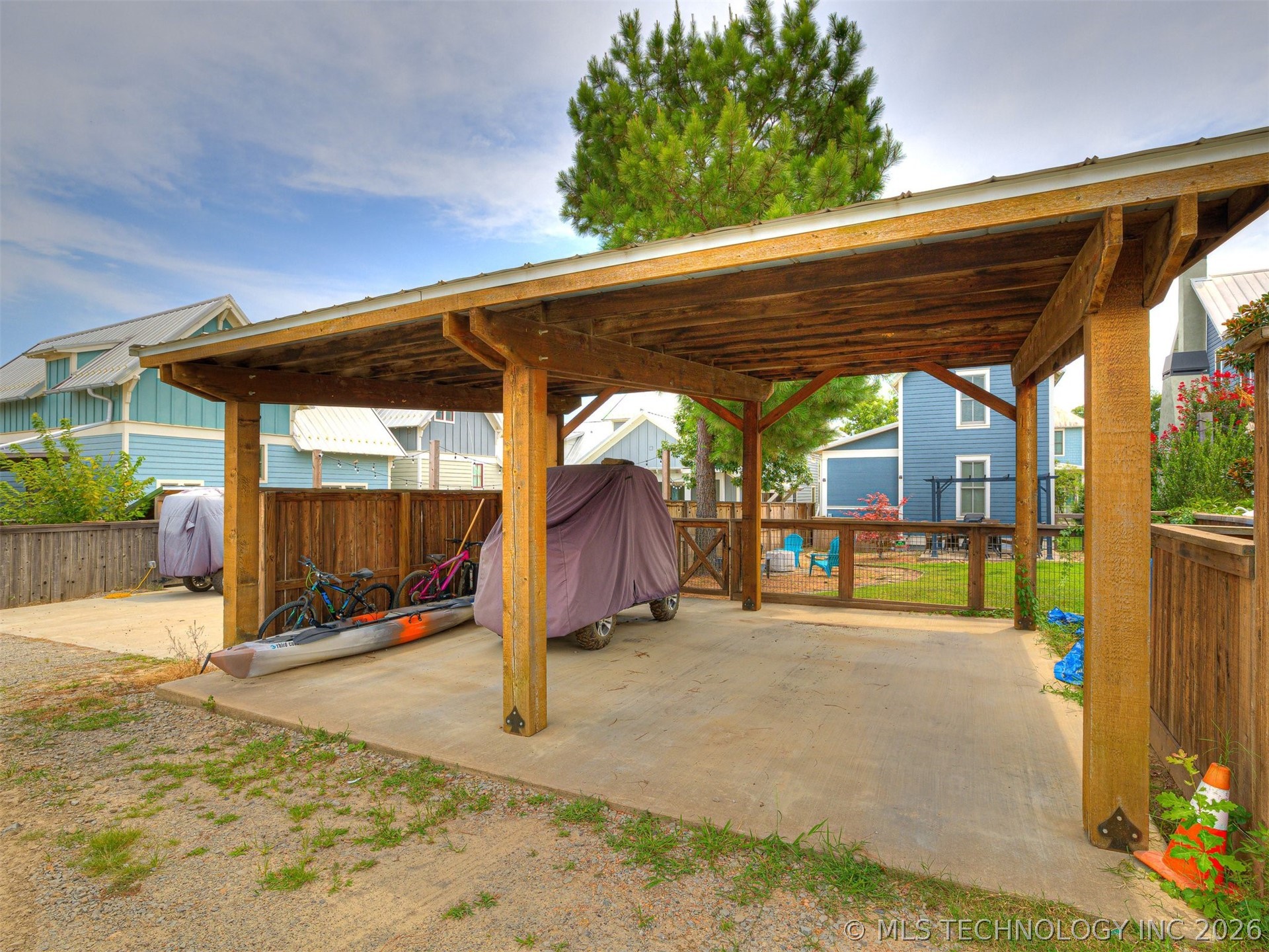 39 Boardwalk Street Property Photo 44