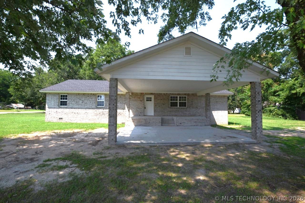 1468 W Division Street Property Photo 2