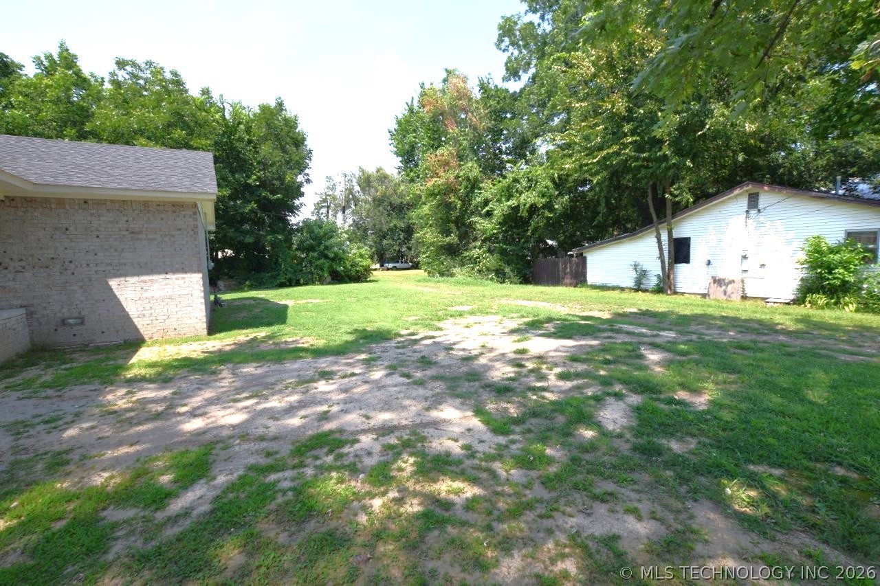 1468 W Division Street Property Photo 22