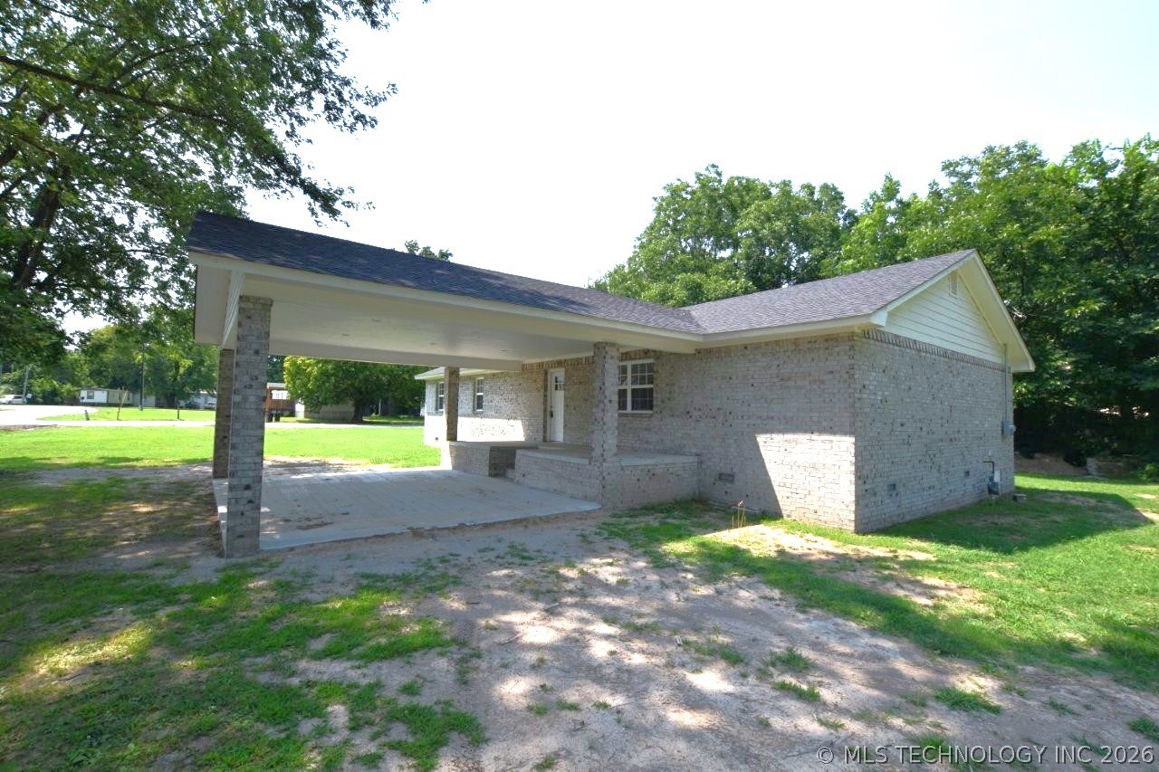 1468 W Division Street Property Photo 23