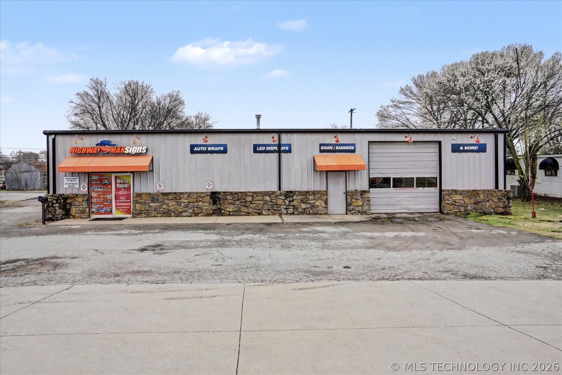 603 W Rogers Boulevard