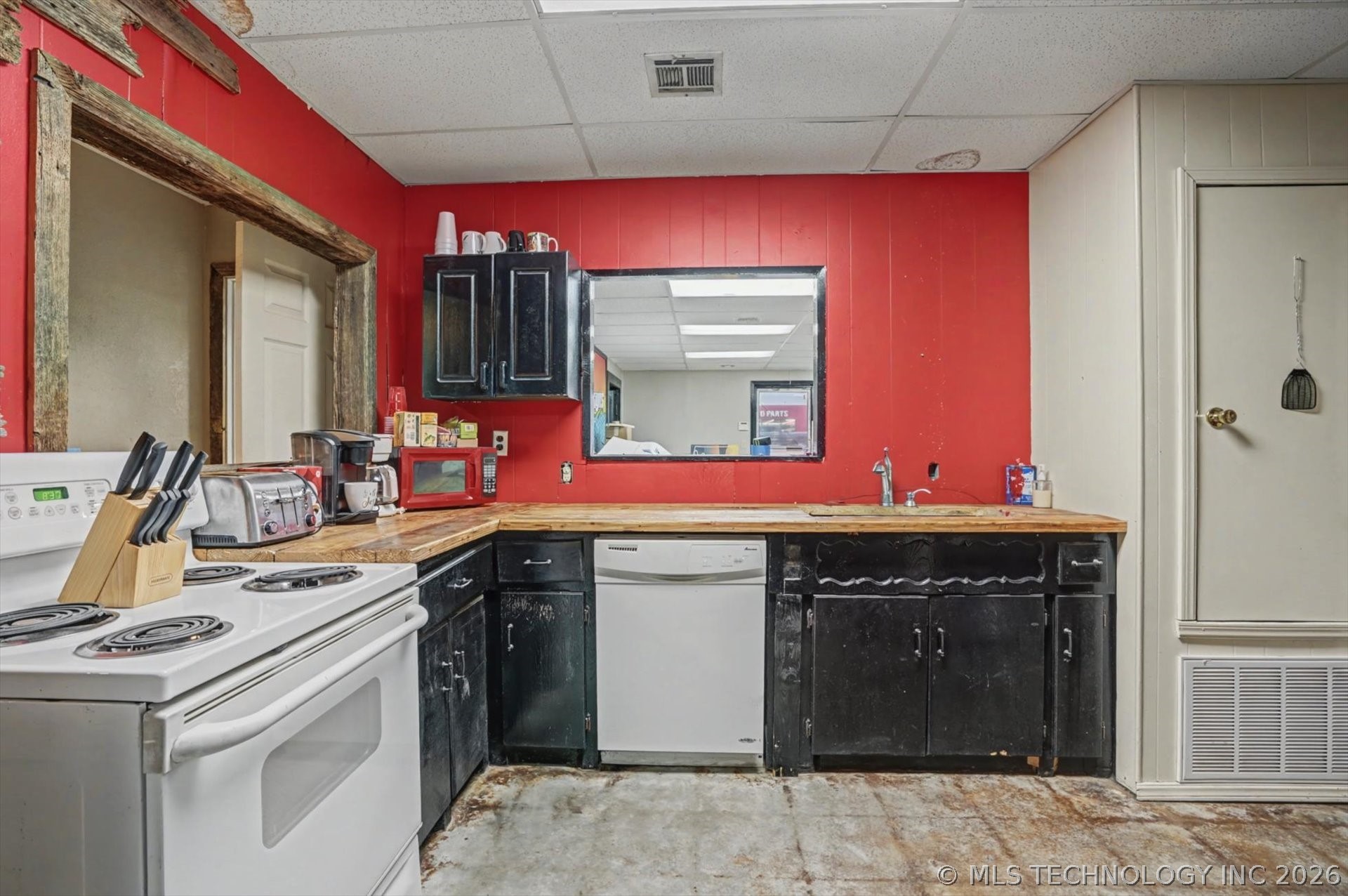 603 W Rogers Boulevard Property Photo 21