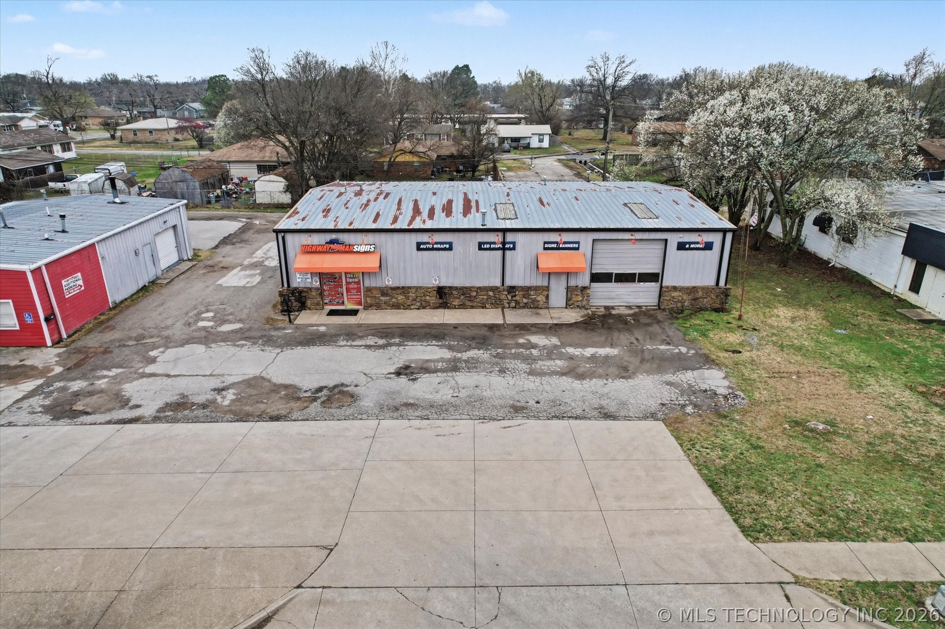 603 W Rogers Boulevard Property Photo 33