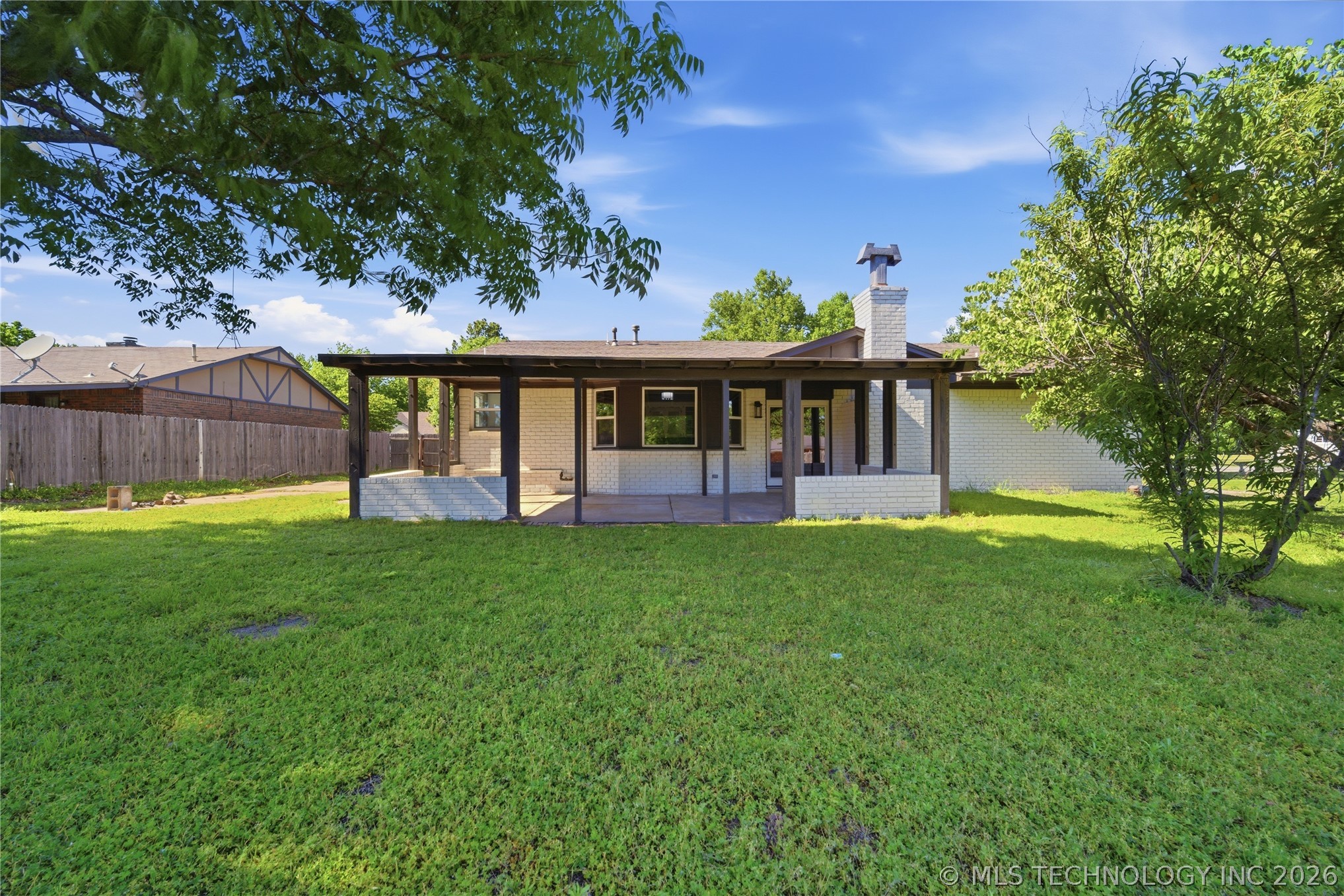 21908 W 11th Street Property Photo 4