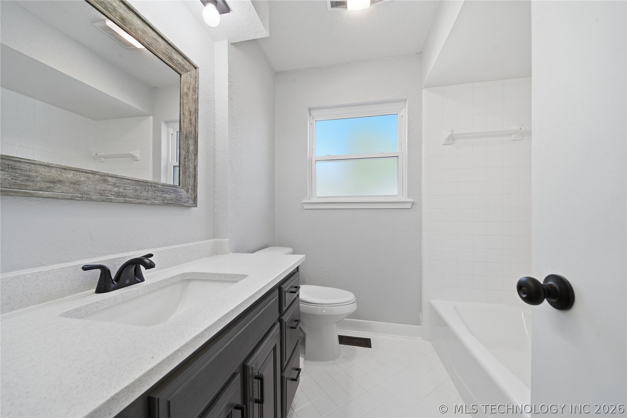 21908 W 11th Street Property Photo 19