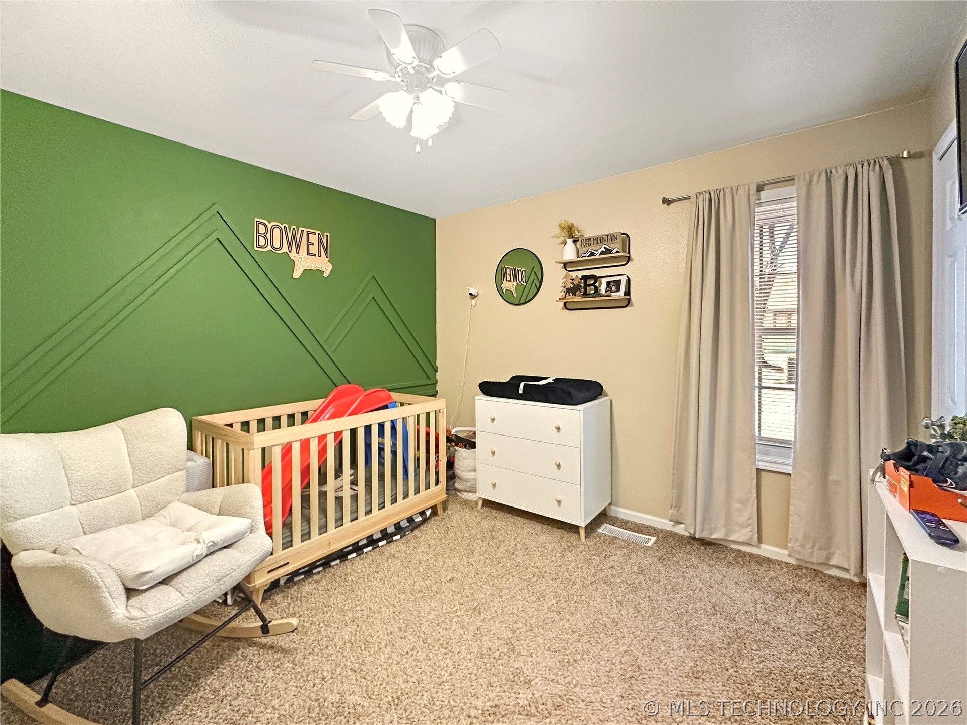 1627 S Locust Avenue Property Photo 16