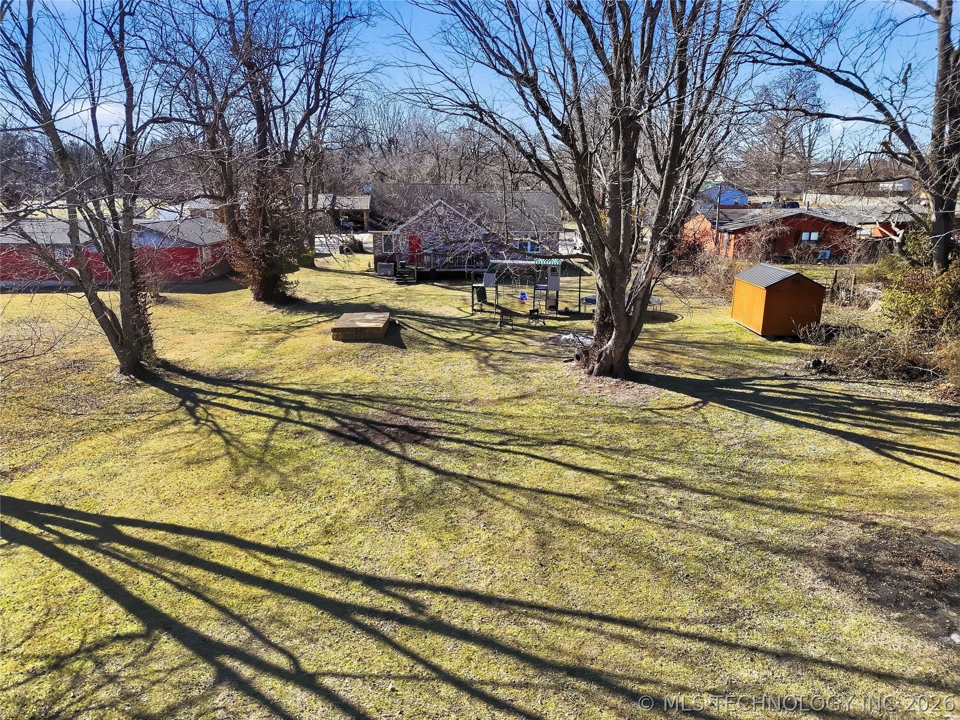 1627 S Locust Avenue Property Photo 39