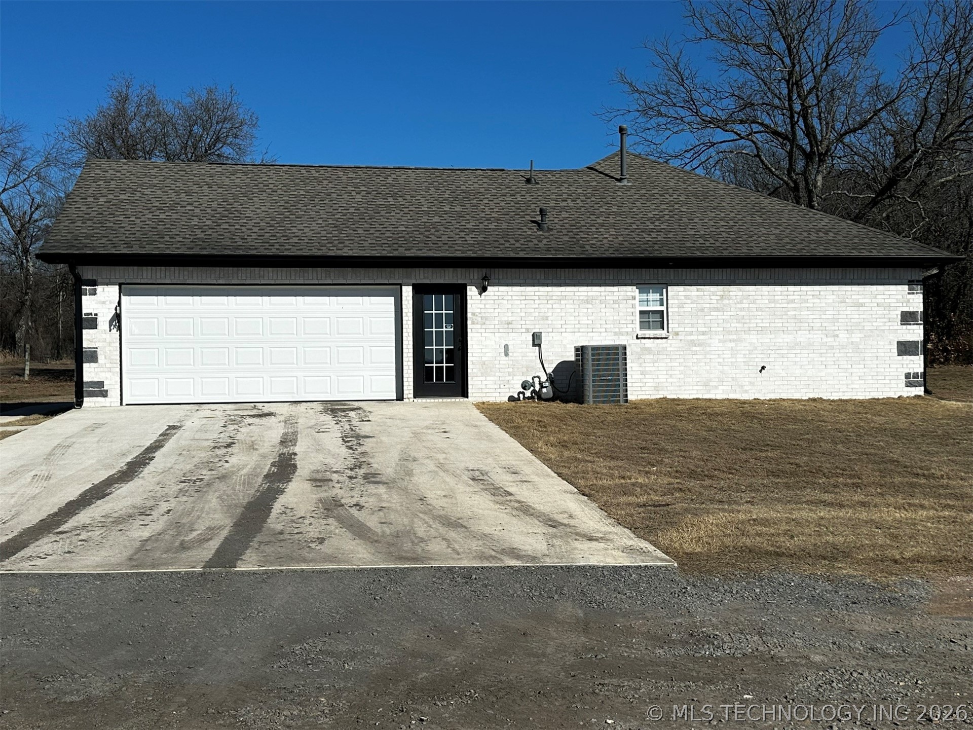 20030 E 794 Road Property Photo 2