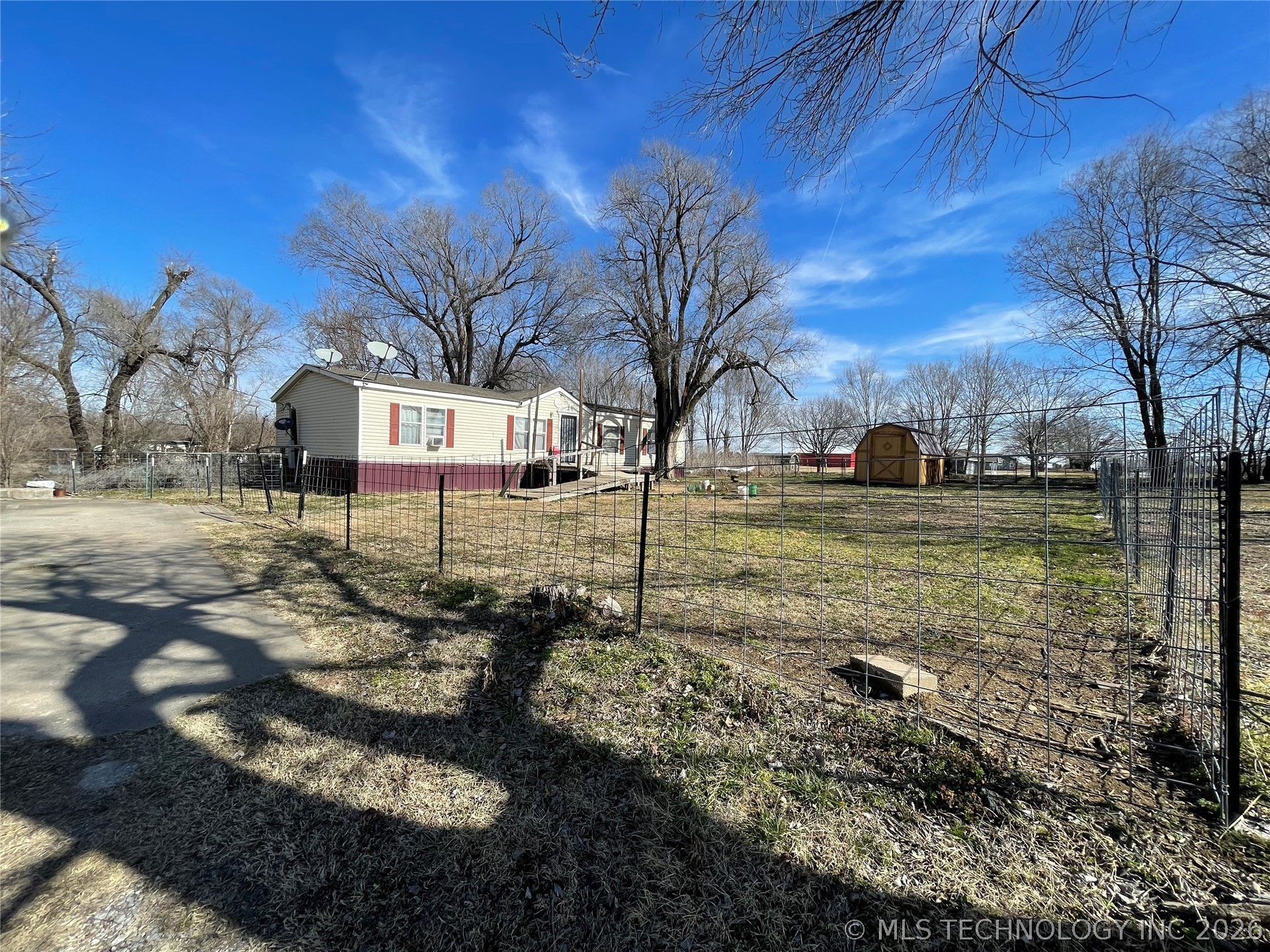 25203 E 111th Street S Property Photo 3
