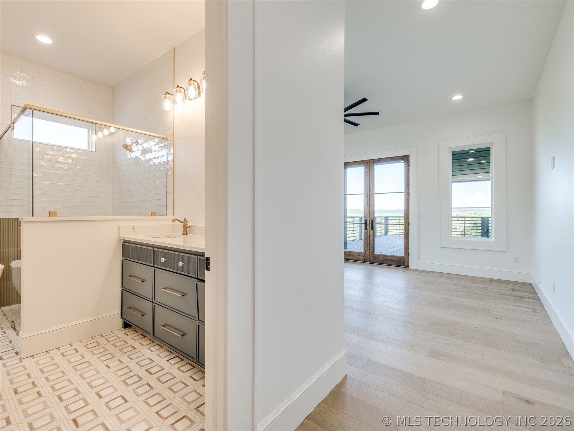295 Falcon Tree Loop Property Photo 53