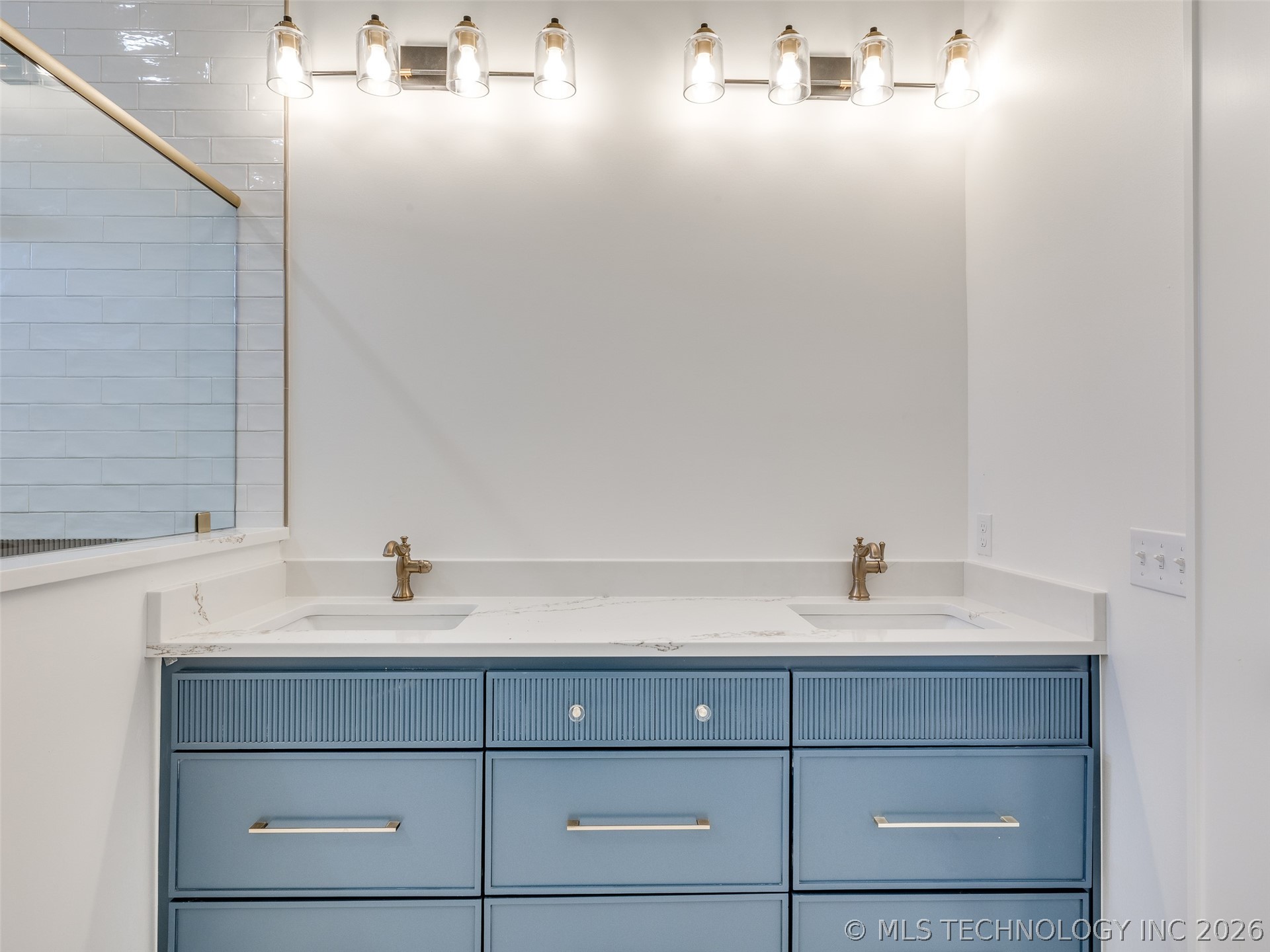 295 Falcon Tree Loop Property Photo 55
