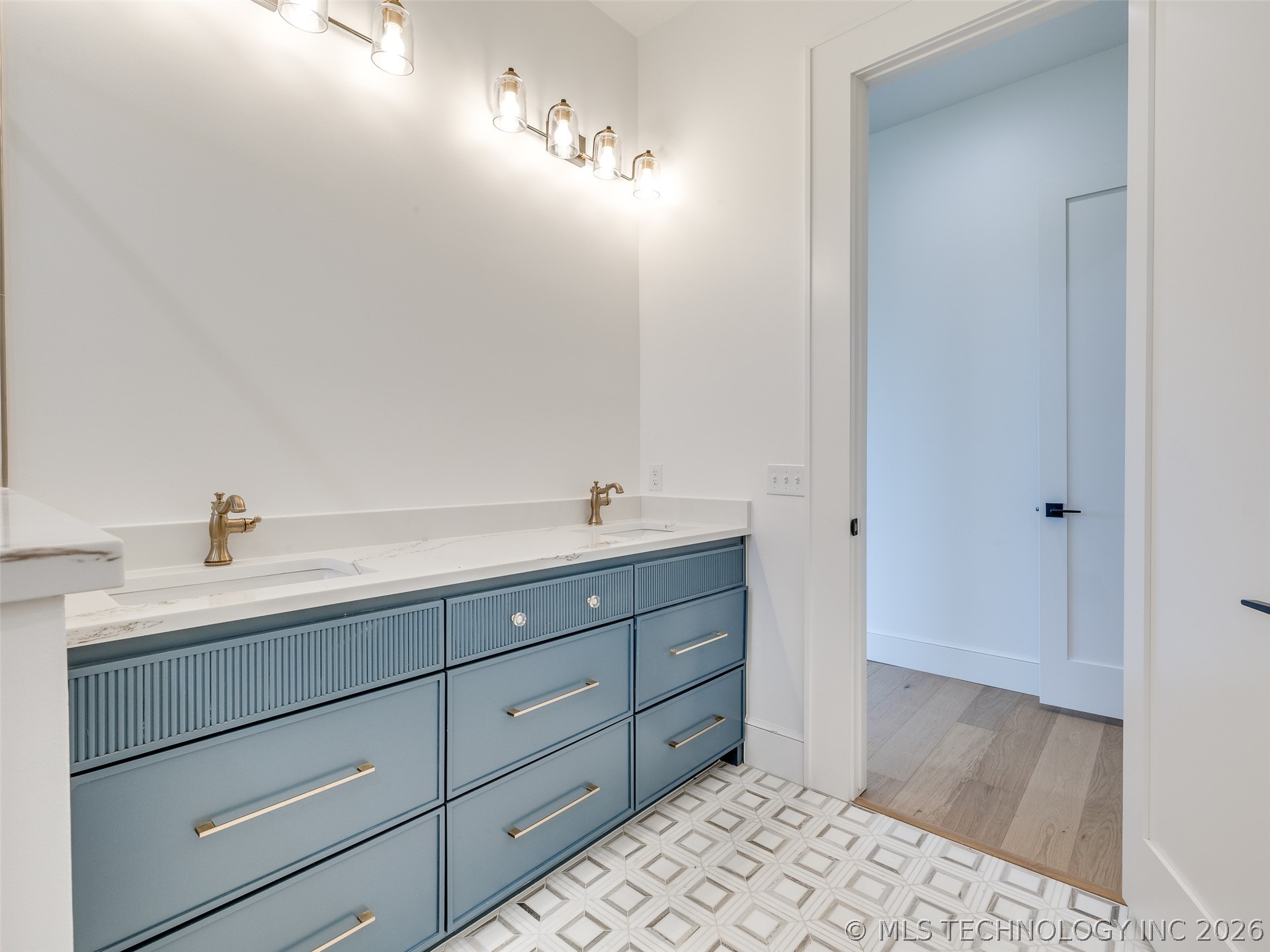 295 Falcon Tree Loop Property Photo 56