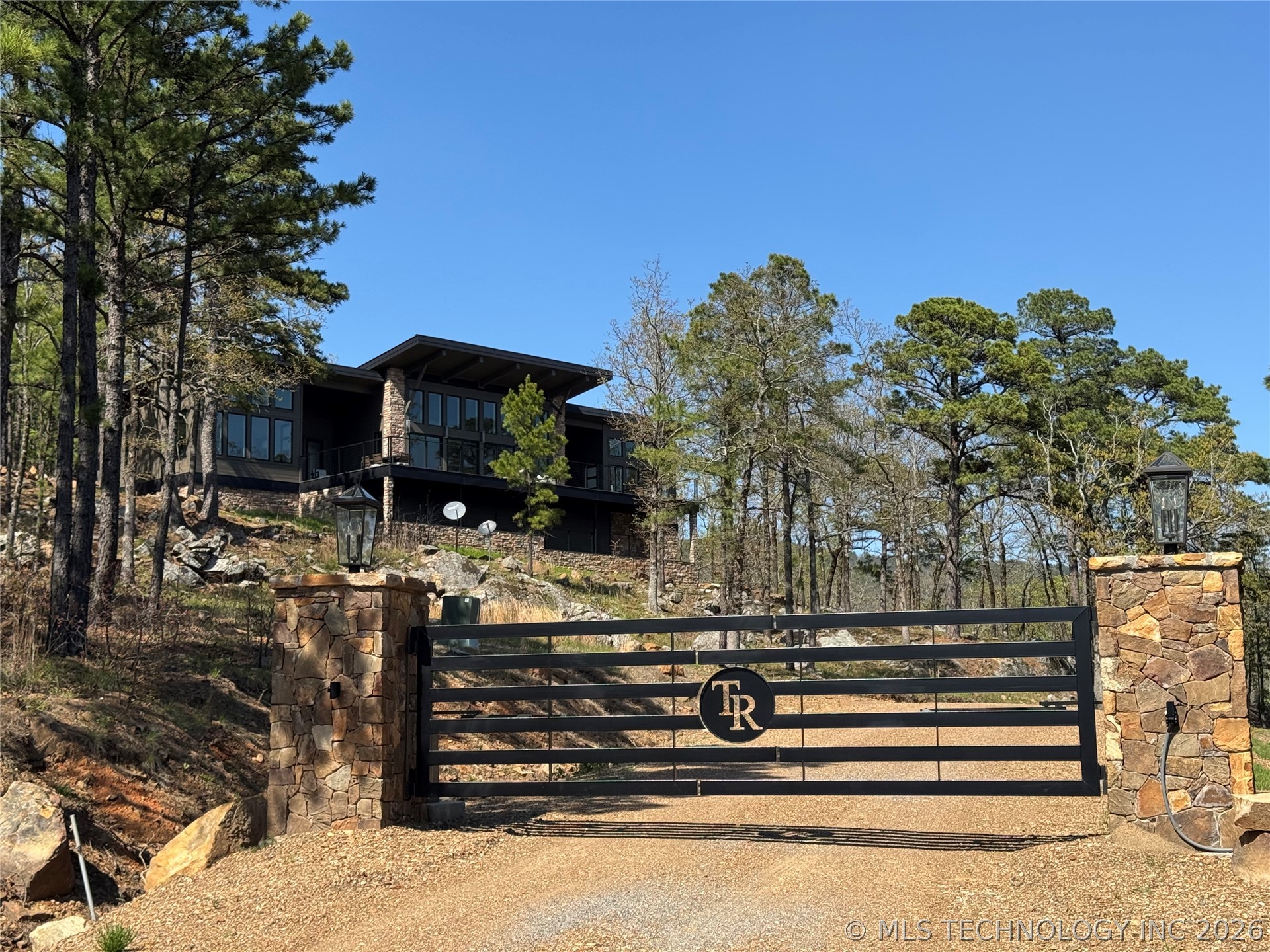 Lake View Property Photo 7