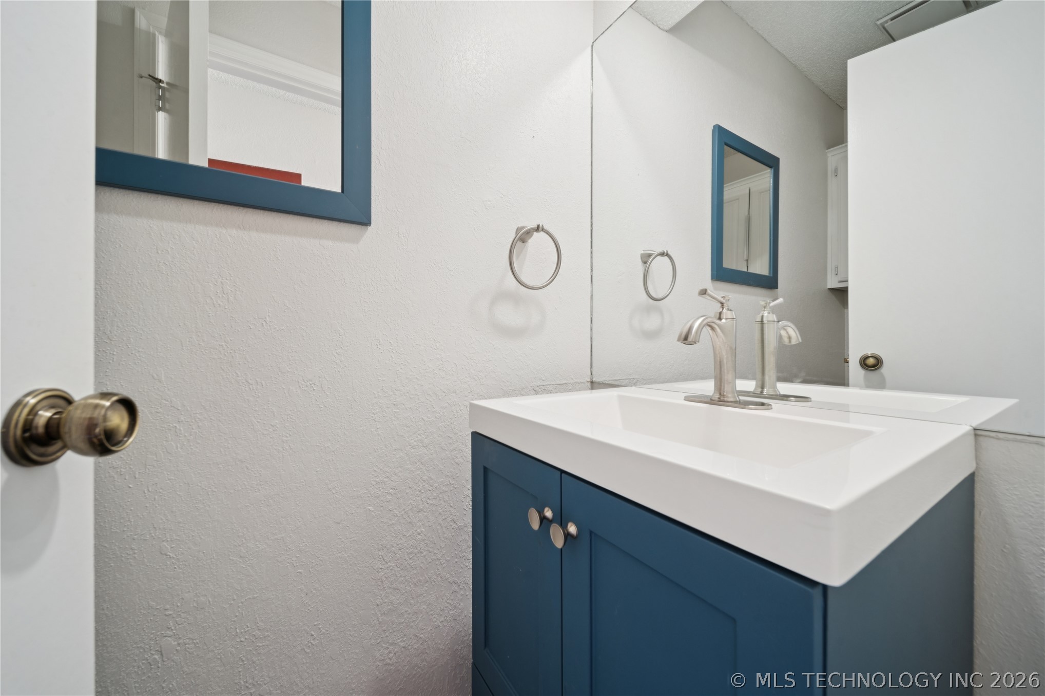 2948 E 84th Street 39 Property Photo 17