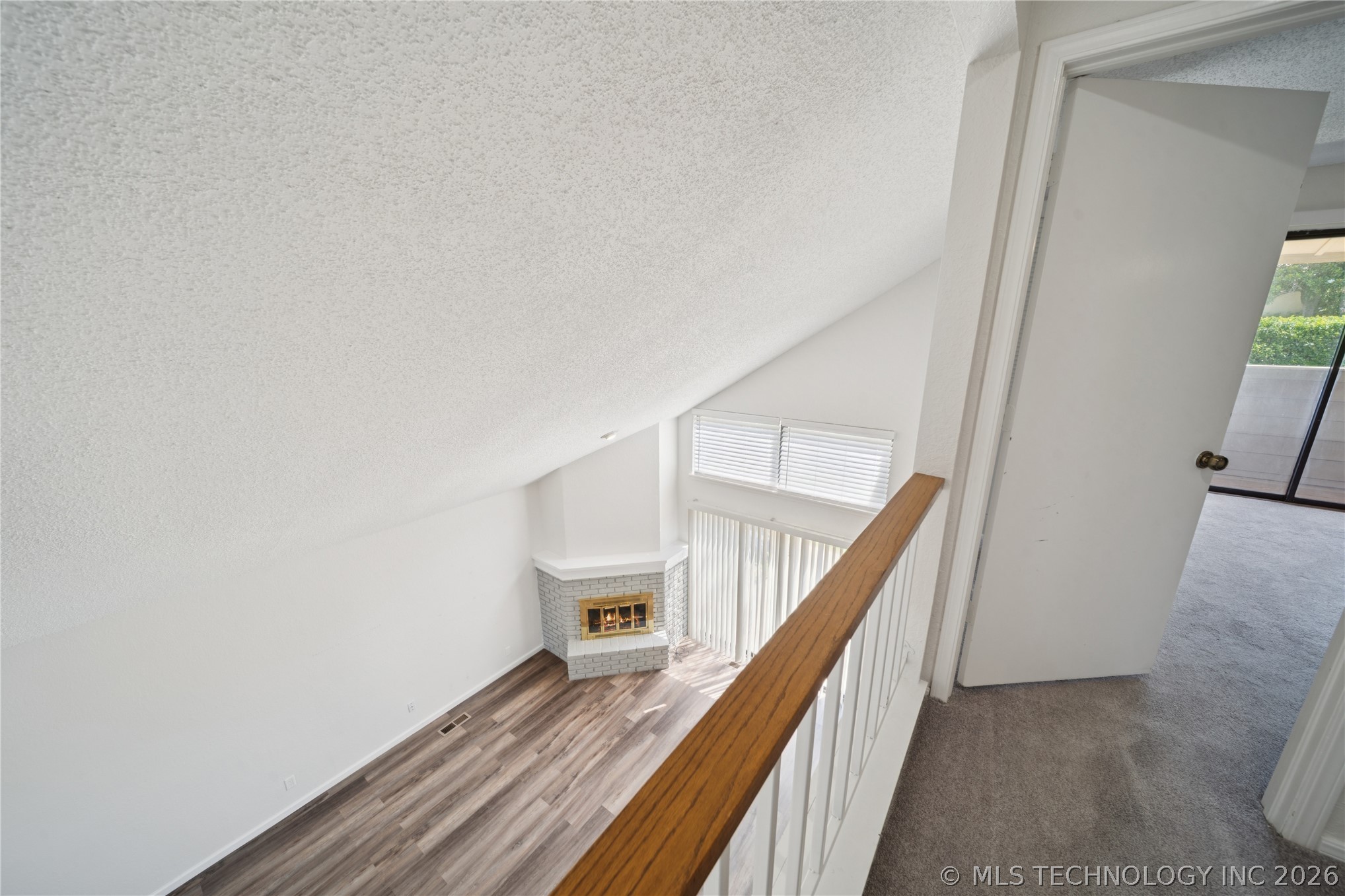 2948 E 84th Street 39 Property Photo 19