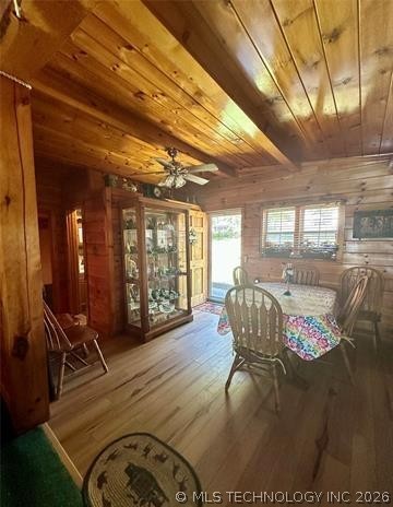 444561 Robin Drive Property Photo 2