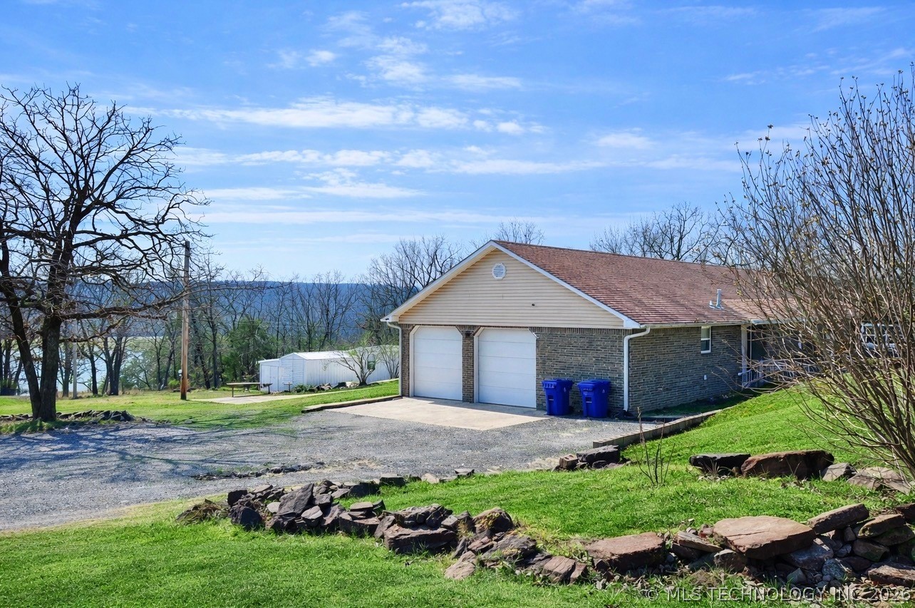 354 Rock Creek Drive Property Photo 6