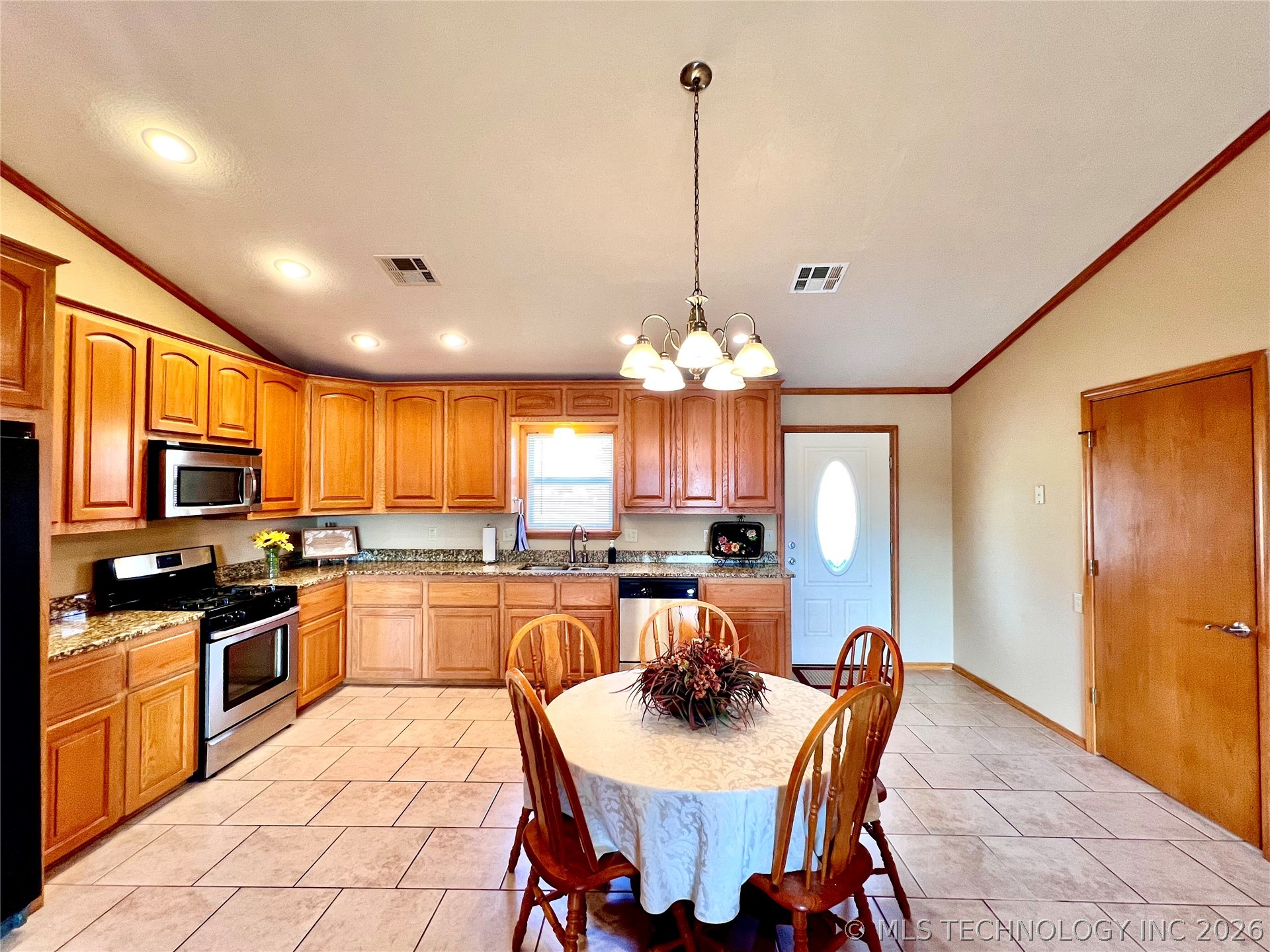 354 Rock Creek Drive Property Photo 19