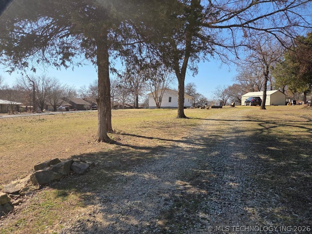 1104 Hilldale Drive Property Photo 9