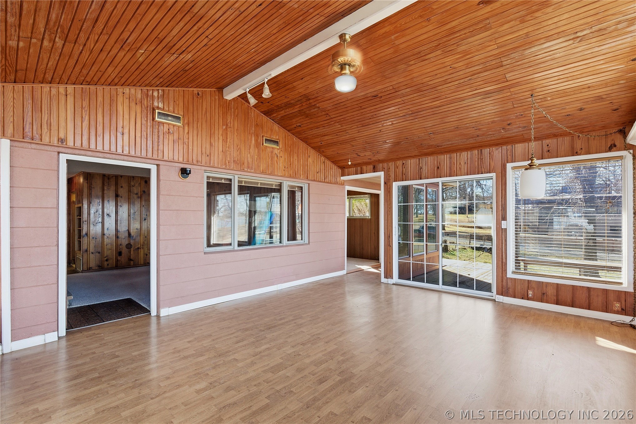 32262 E 720 Road Property Photo 4