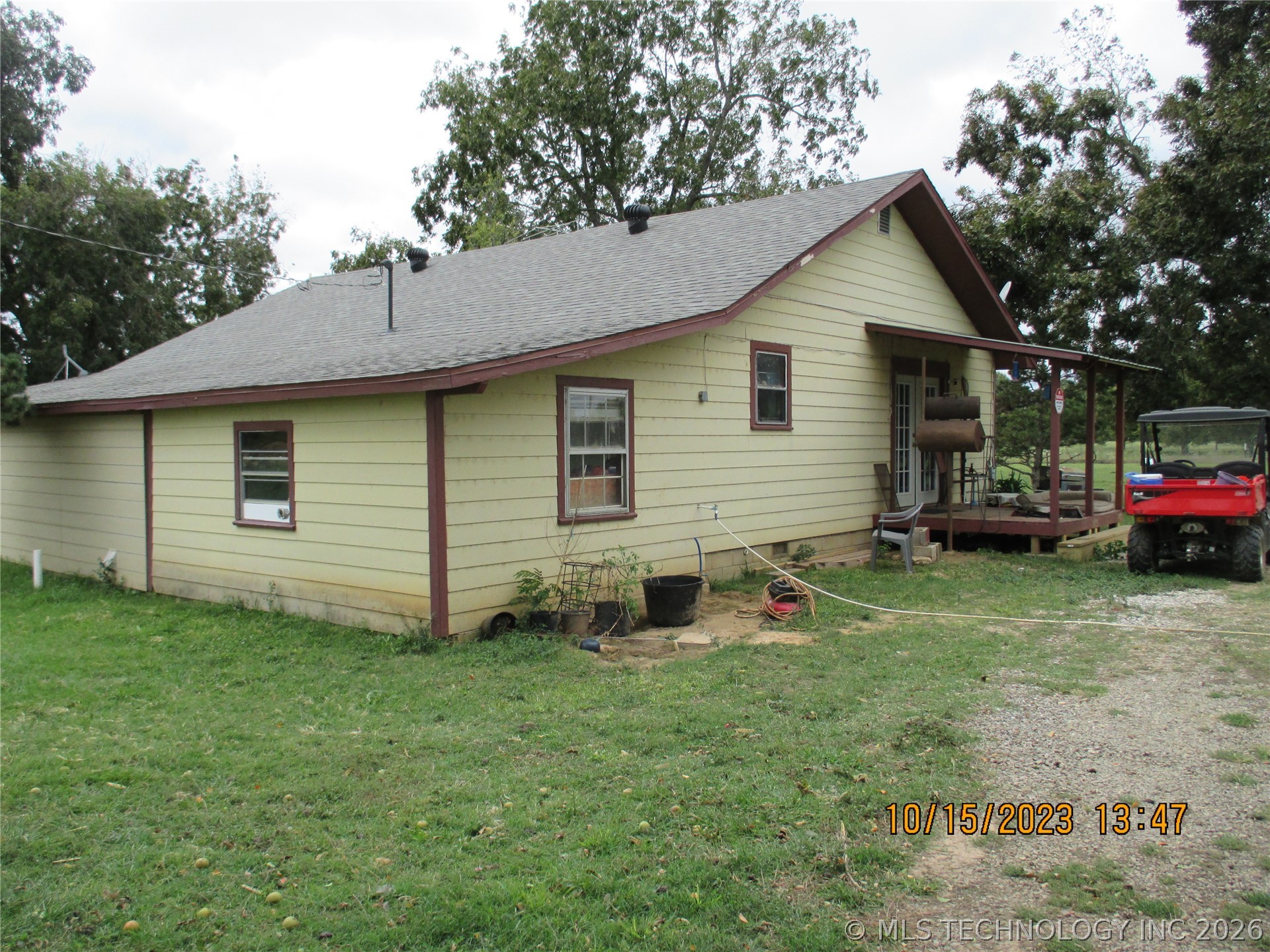 2905 E 2110 Property Photo 7