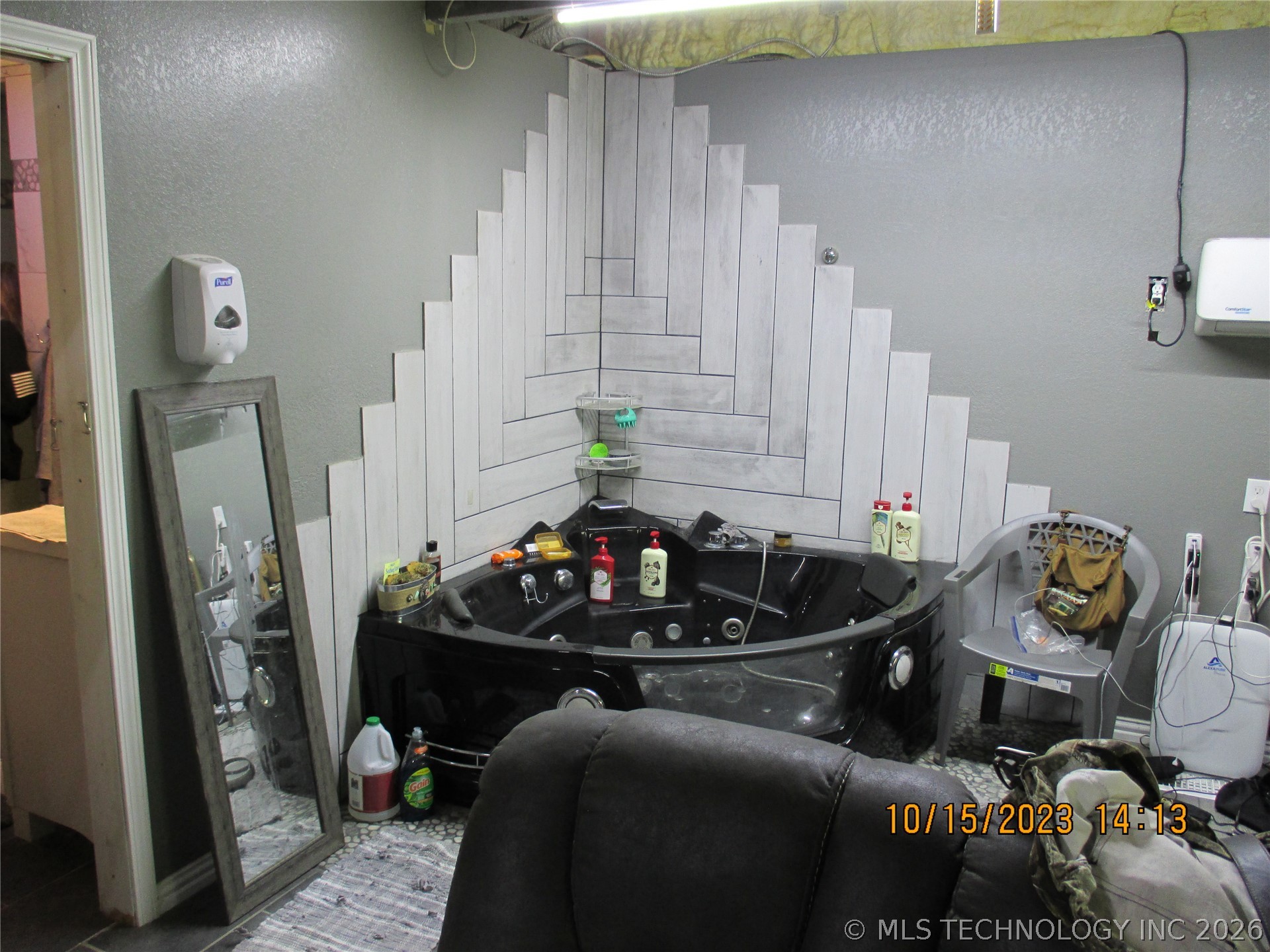 2905 E 2110 Property Photo 47