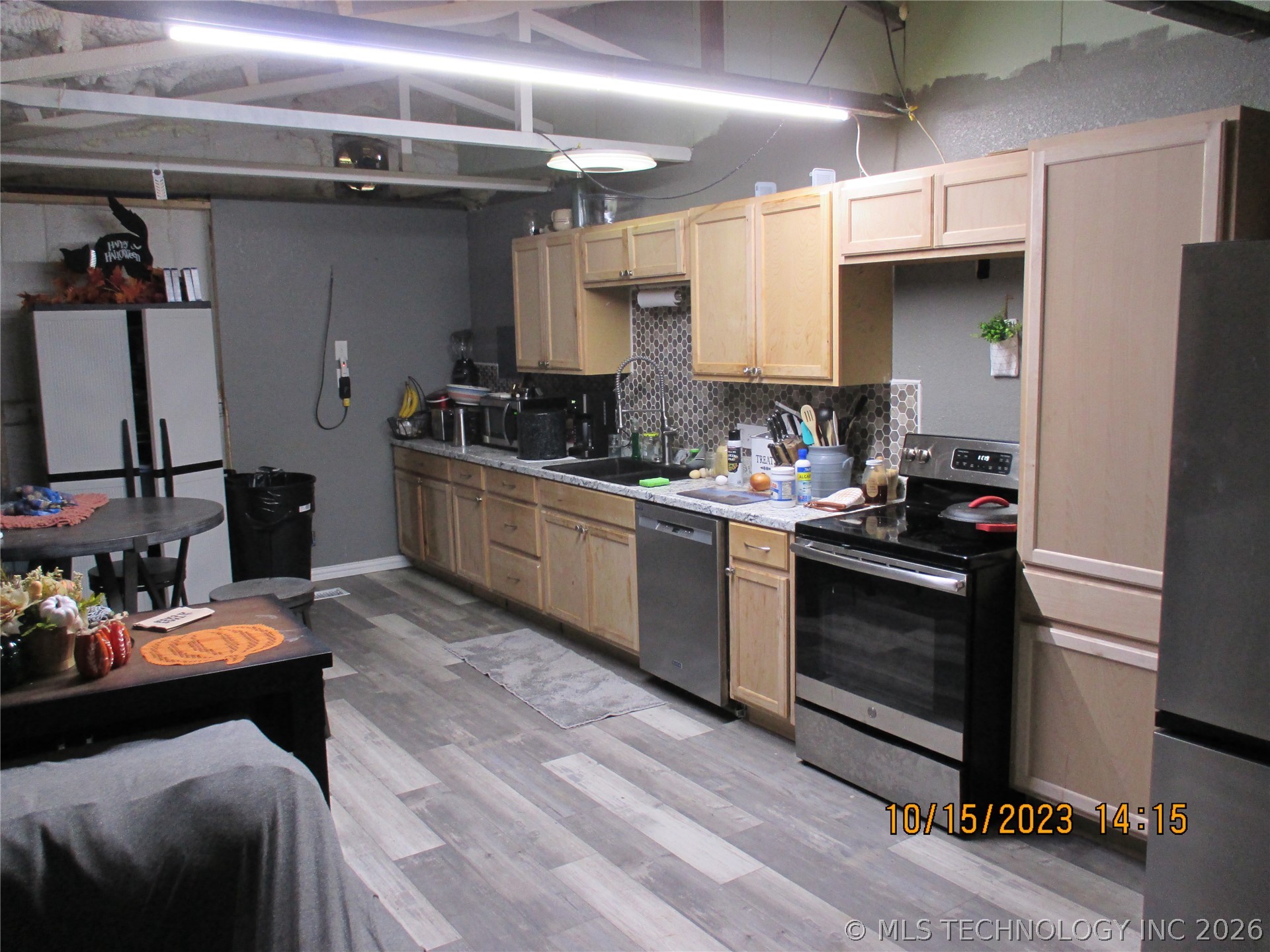 2905 E 2110 Property Photo 54