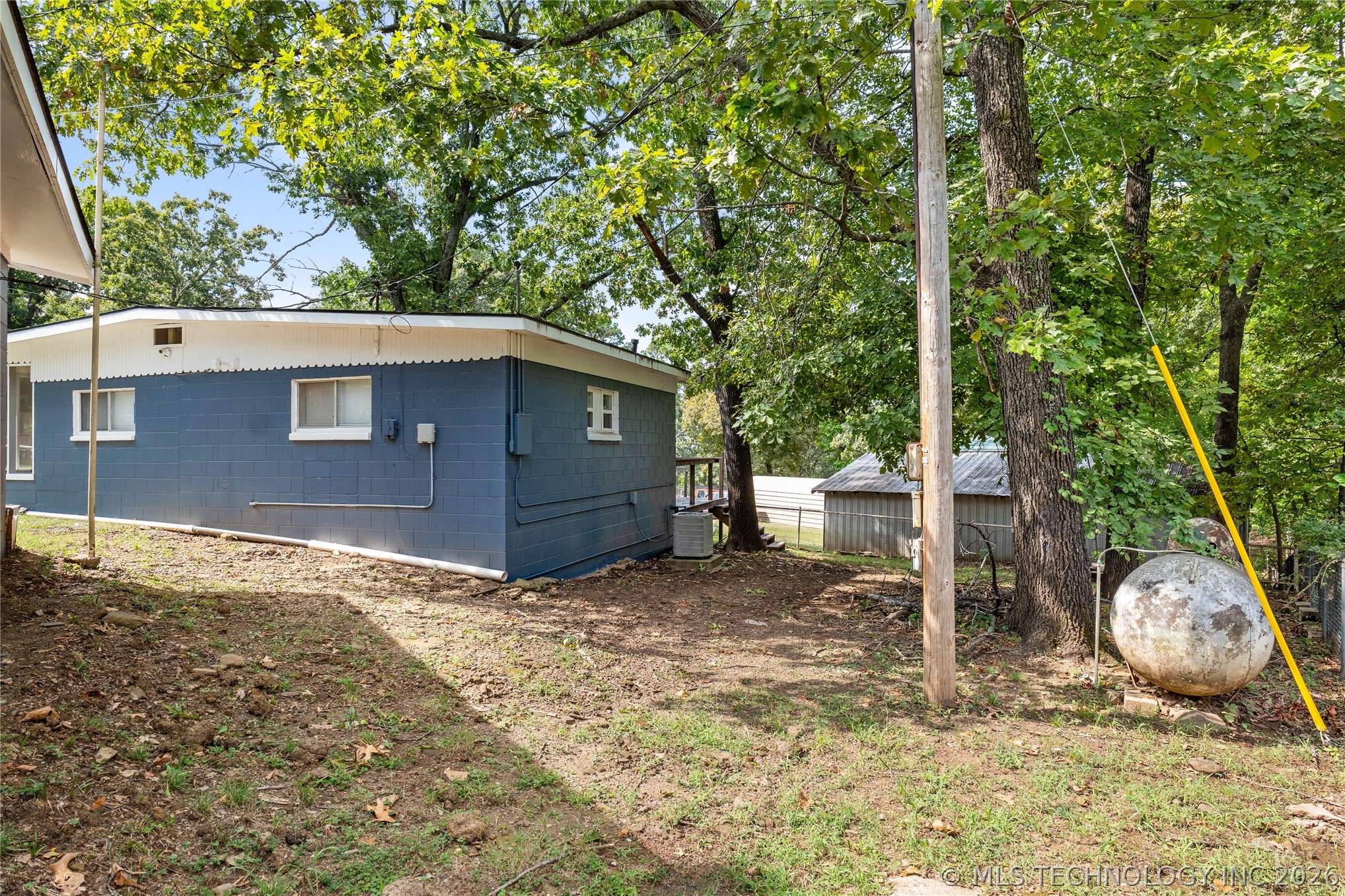 19460 W 925 Property Photo 28