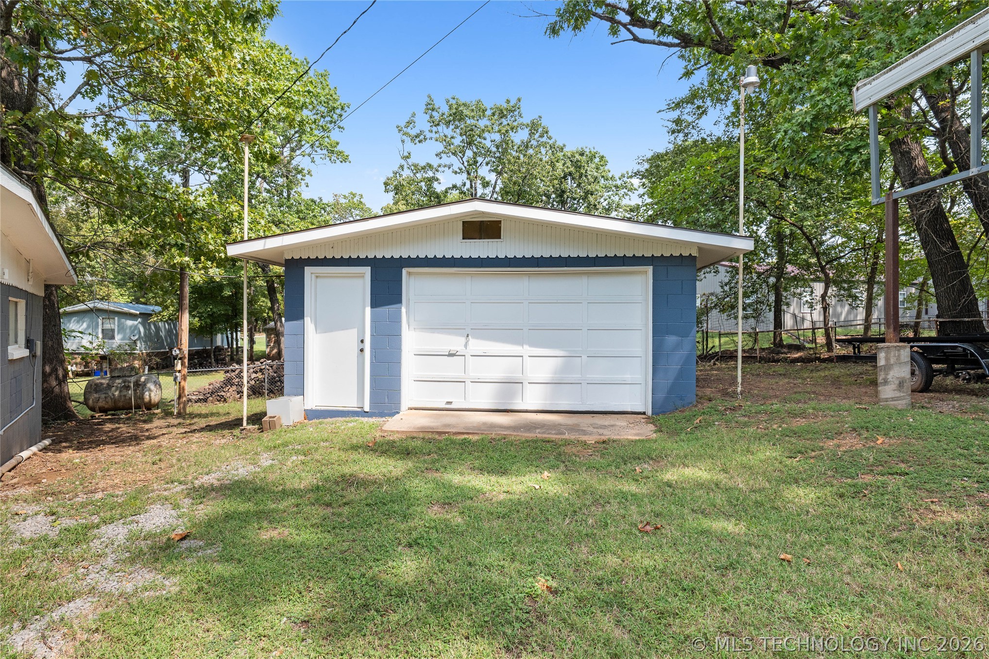 19460 W 925 Property Photo 29