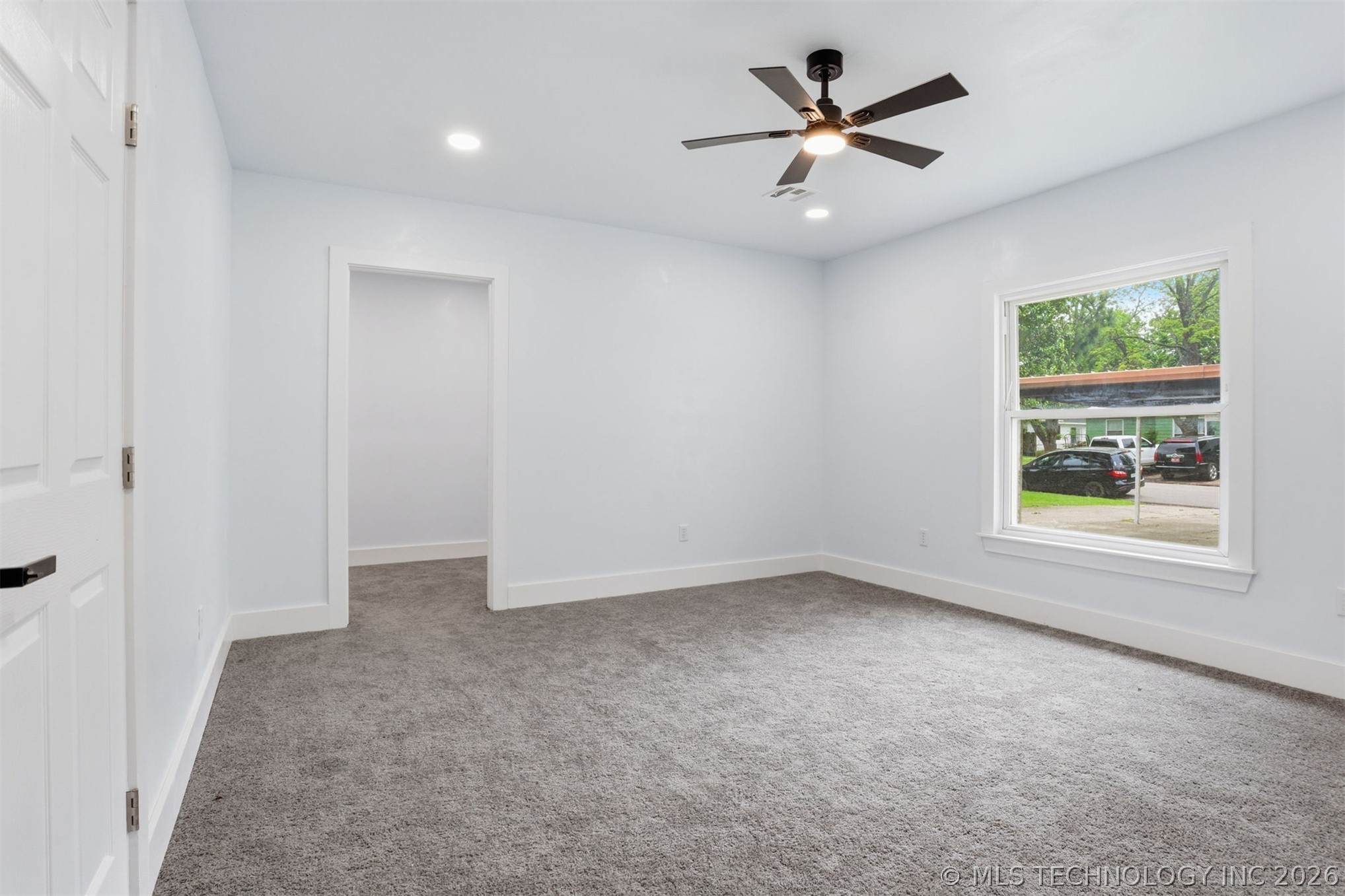 1008 W Burney Street Property Photo 19