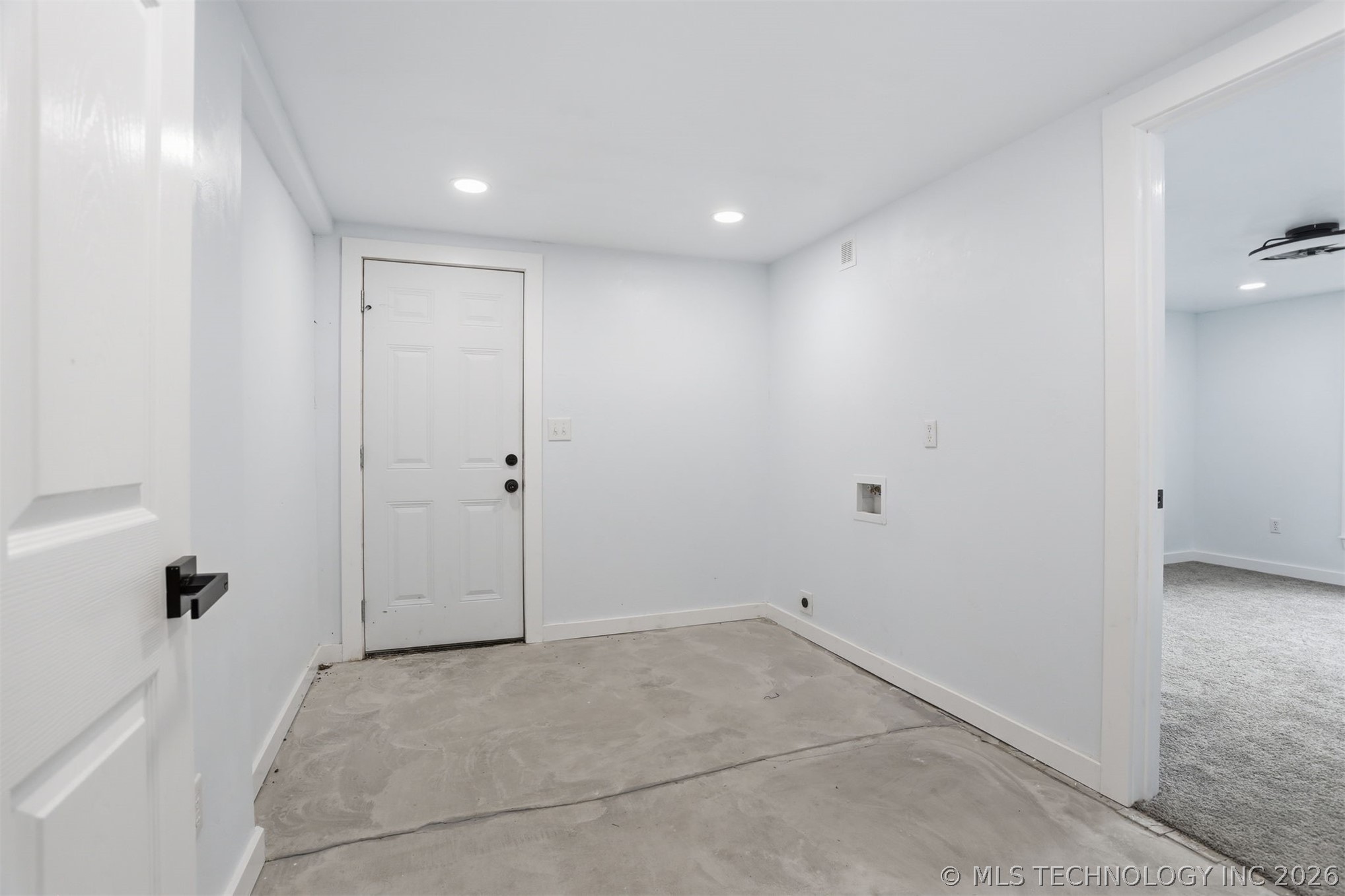 1008 W Burney Street Property Photo 21