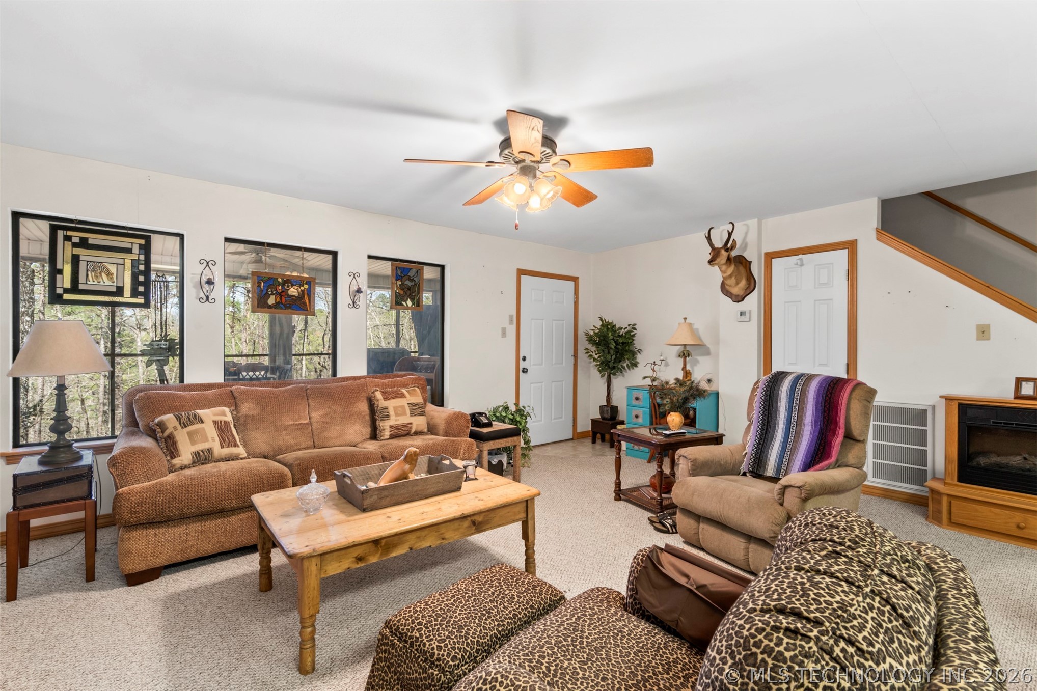 1117 Fox Point Road Property Photo 5