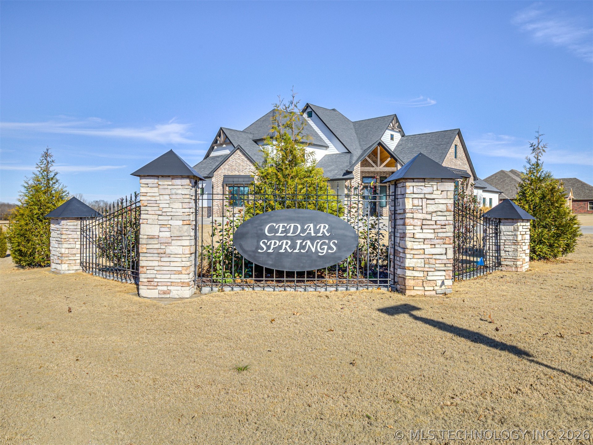 10037 Ratliff Drive Property Photo 1