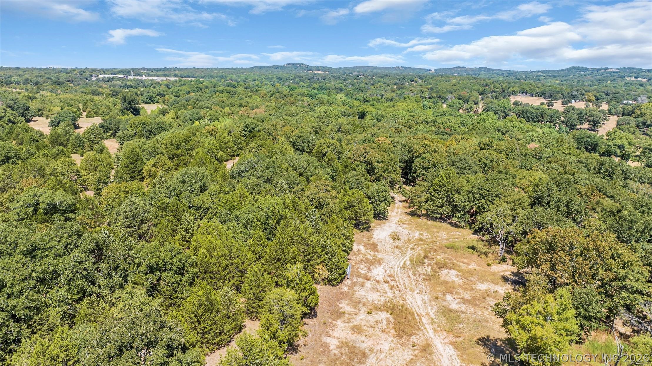 Mockingbird Road Property Photo 9