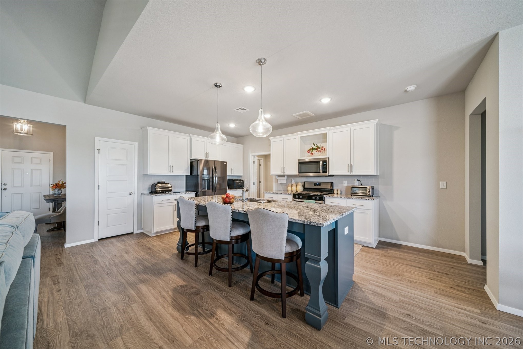 1671 E 140th Street Property Photo 8