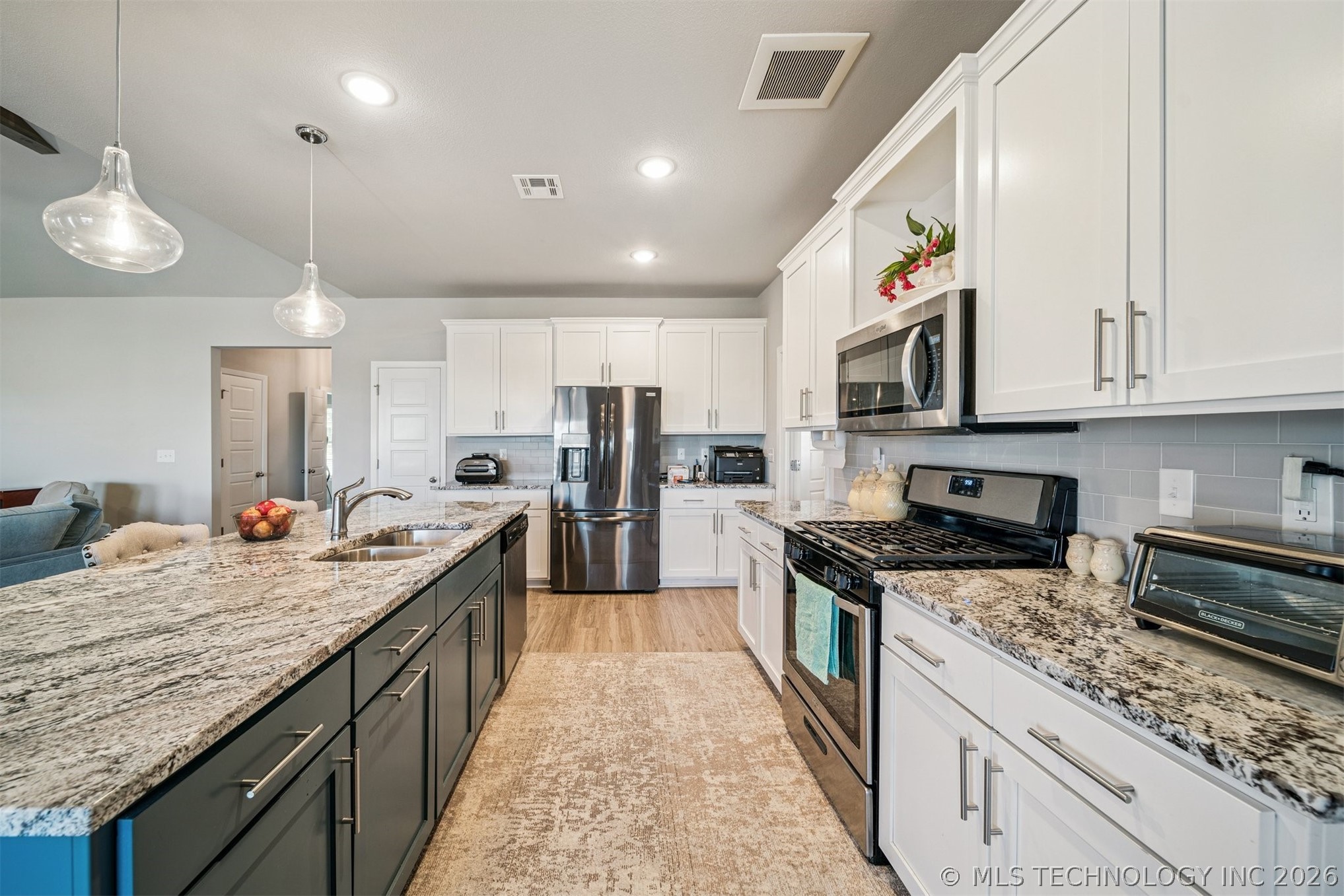 1671 E 140th Street Property Photo 10