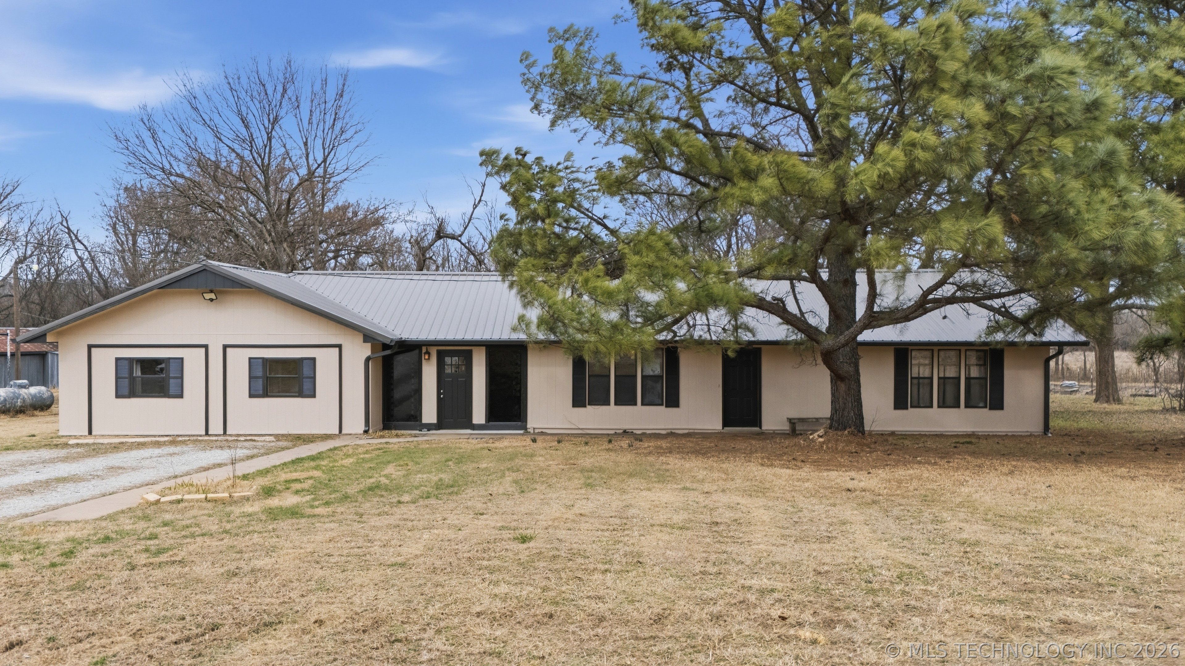 3060 S 4180 Road Property Photo 1