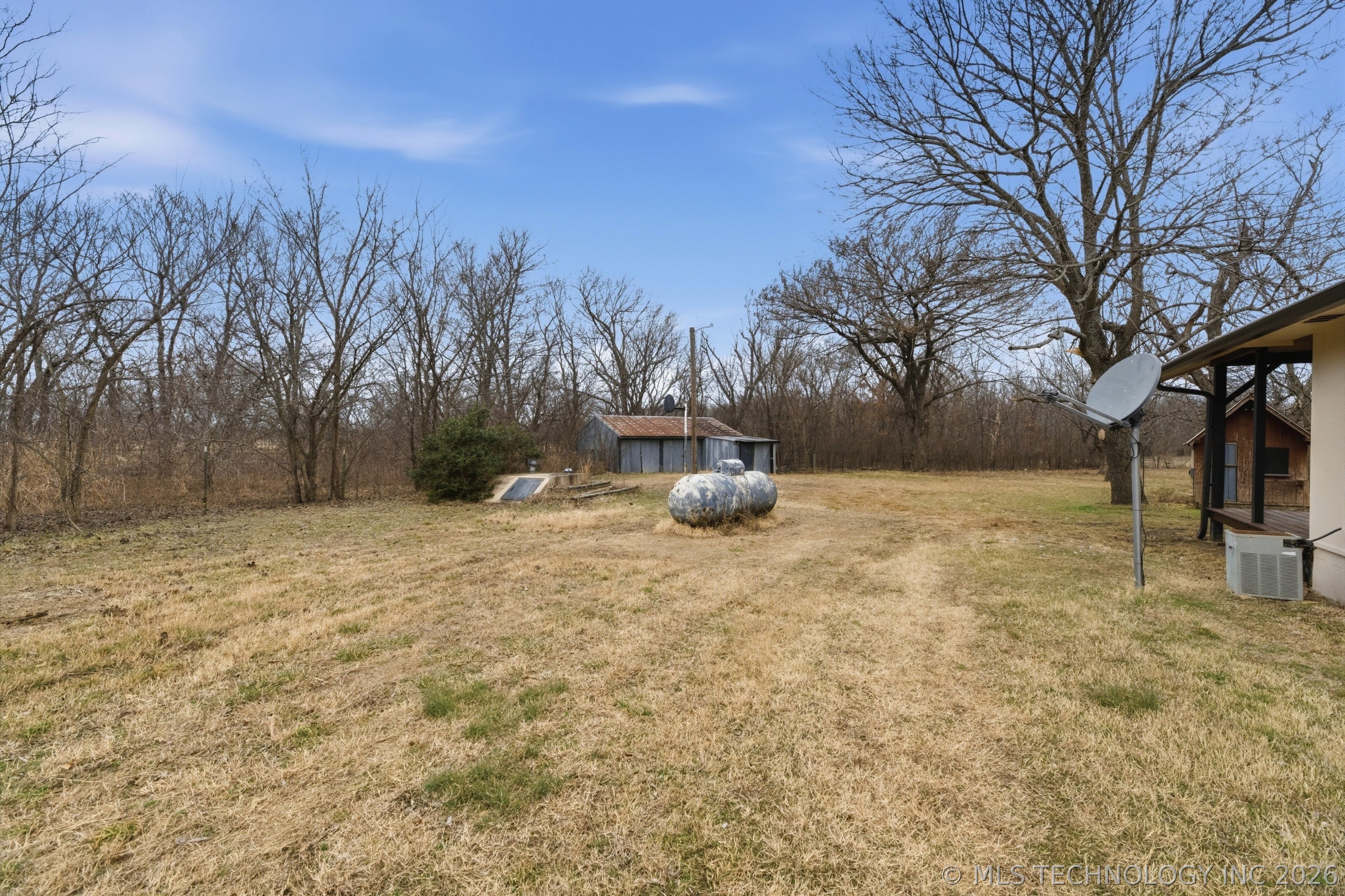3060 S 4180 Road Property Photo 33